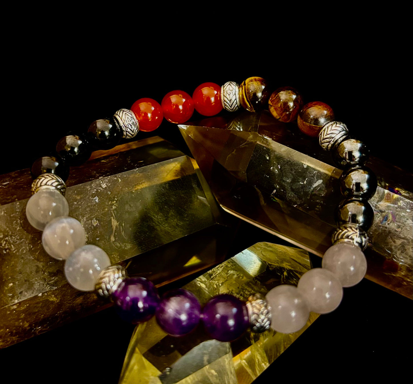Pulsera de recuperación de adicciones "Renovación y Fortaleza" – Cornalina, Amatista, Cuarzo Rosa, Hematita y Selenita