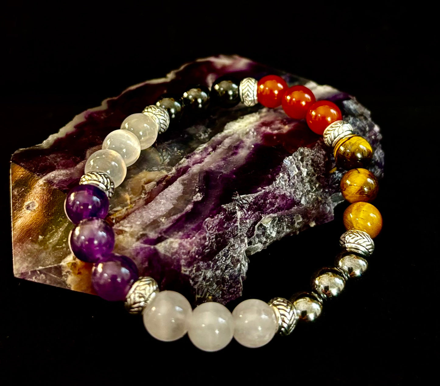 Pulsera de recuperación de adicciones "Renovación y Fortaleza" – Cornalina, Amatista, Cuarzo Rosa, Hematita y Selenita
