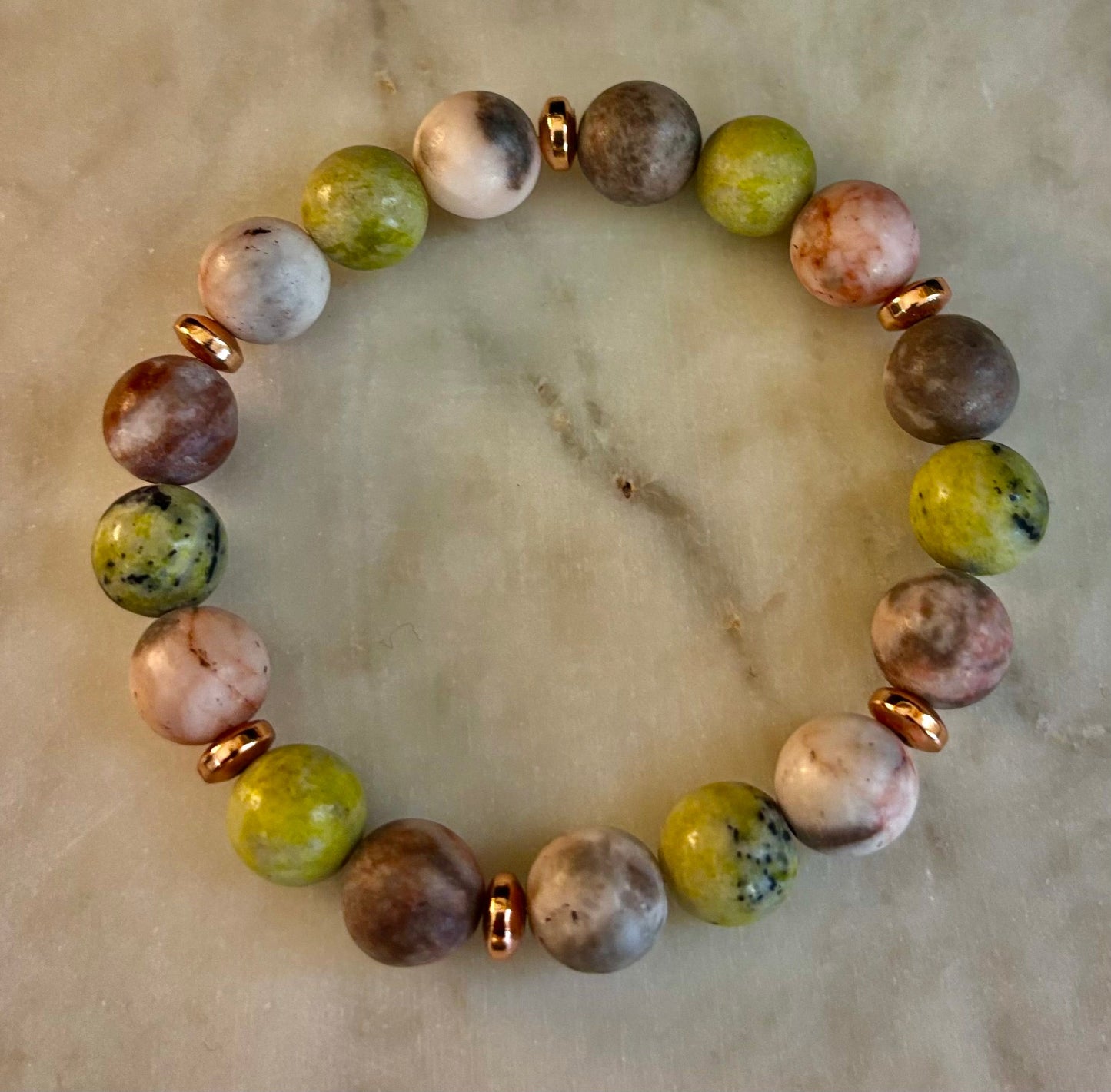 Pulsera de Jaspe Armonía Terrenal con Reiki – Cuentas de 10 mm para Enraizar y Equilibrar (Muñecas Medianas)
