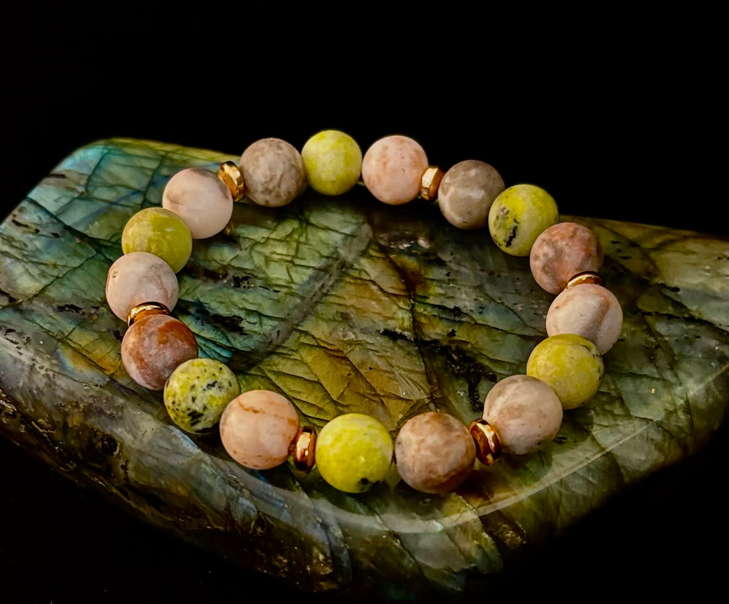 Pulsera de Jaspe Armonía Terrenal con Reiki – Cuentas de 10 mm para Enraizar y Equilibrar (Muñecas Medianas)