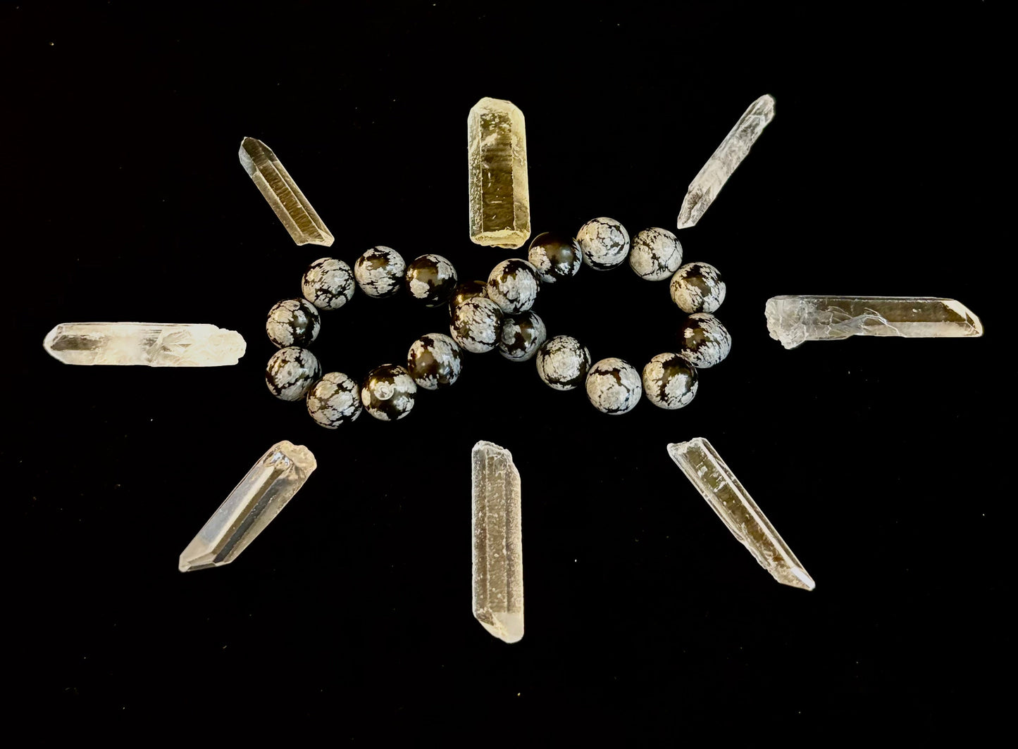 Pulsera de obsidiana copo de nieve con reiki – Protección, enraizamiento y equilibrio emocional de 10 mm (para muñecas medianas y grandes)