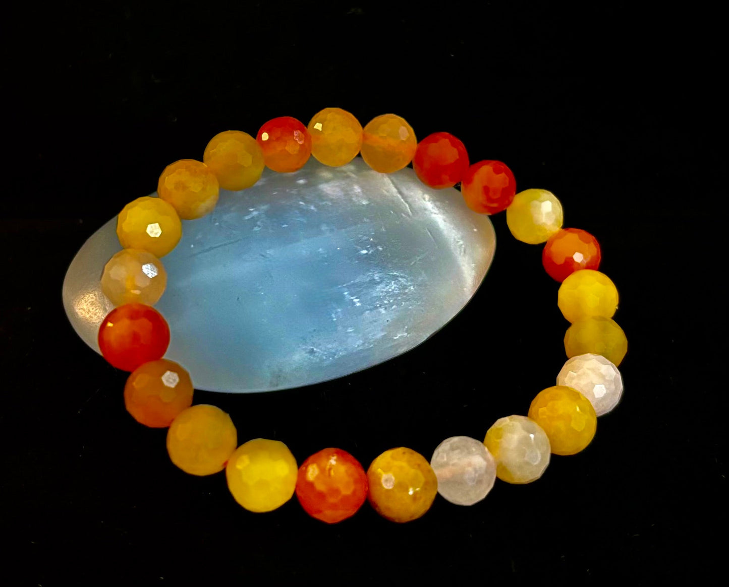 Pulsera de Aventurina Naranja Brillante con Corte Poliédrico – 8mm (Muñeca Mediana) | Piedra de la Confianza y la Creatividad Infundida con Reiki