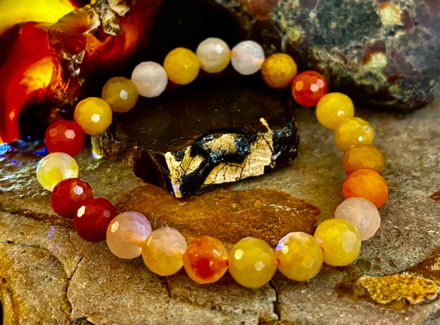 Pulsera de Aventurina Naranja Brillante con Corte Poliédrico – 8mm (Muñeca Mediana) | Piedra de la Confianza y la Creatividad Infundida con Reiki