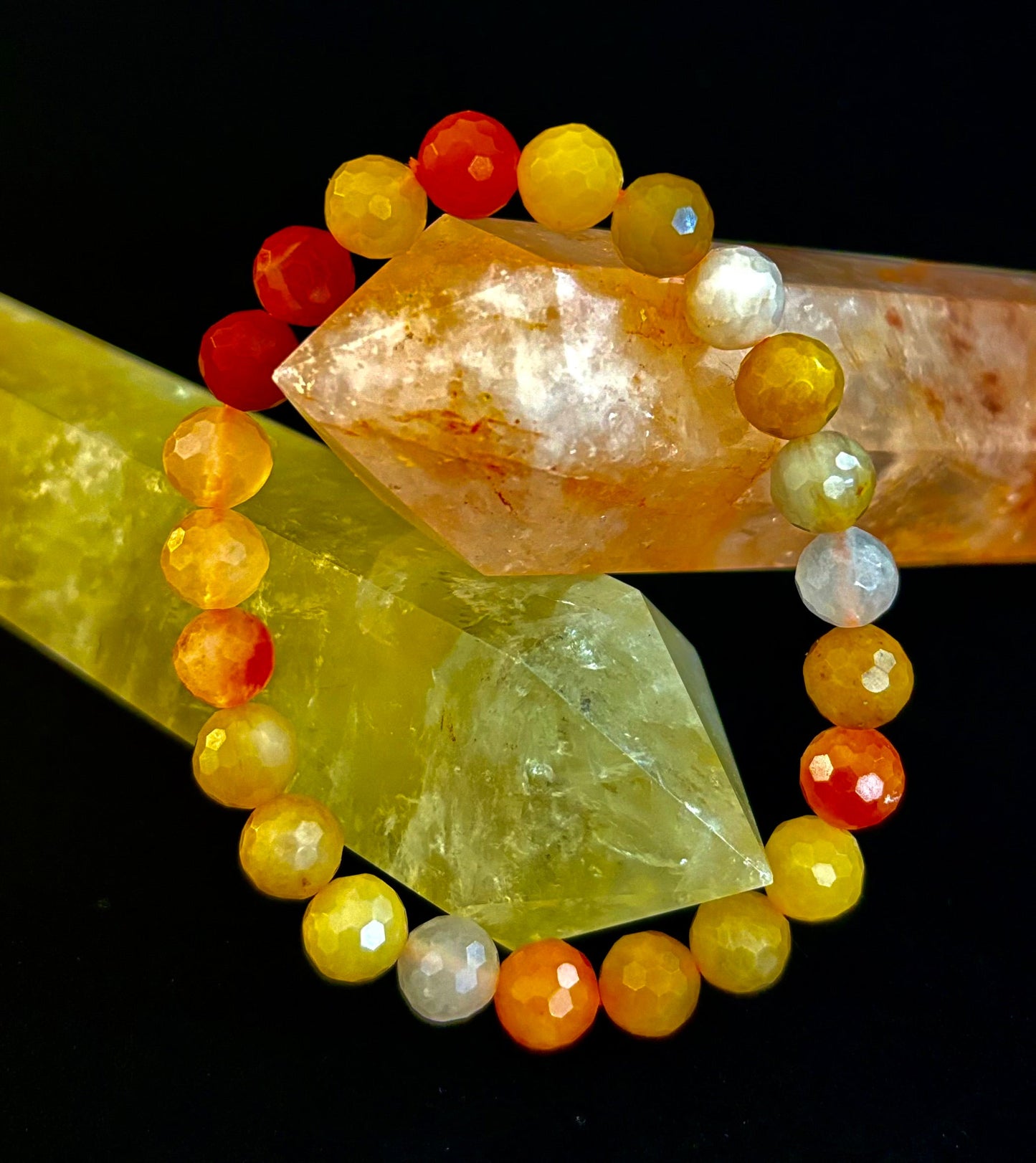 Pulsera de Aventurina Naranja Brillante con Corte Poliédrico – 8mm (Muñeca Mediana) | Piedra de la Confianza y la Creatividad Infundida con Reiki