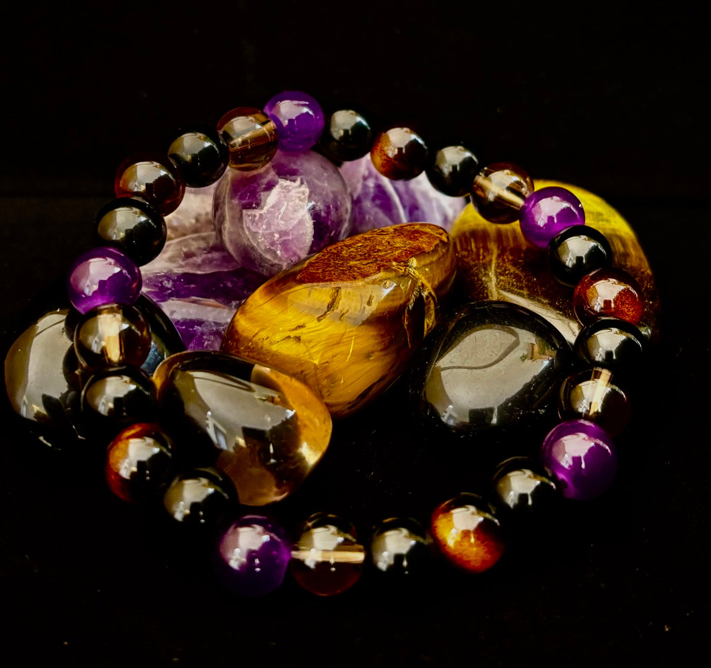 Pulsera Enfoque Tranquilo – Amatista, Ojo de Tigre y Cuarzo Ahumado