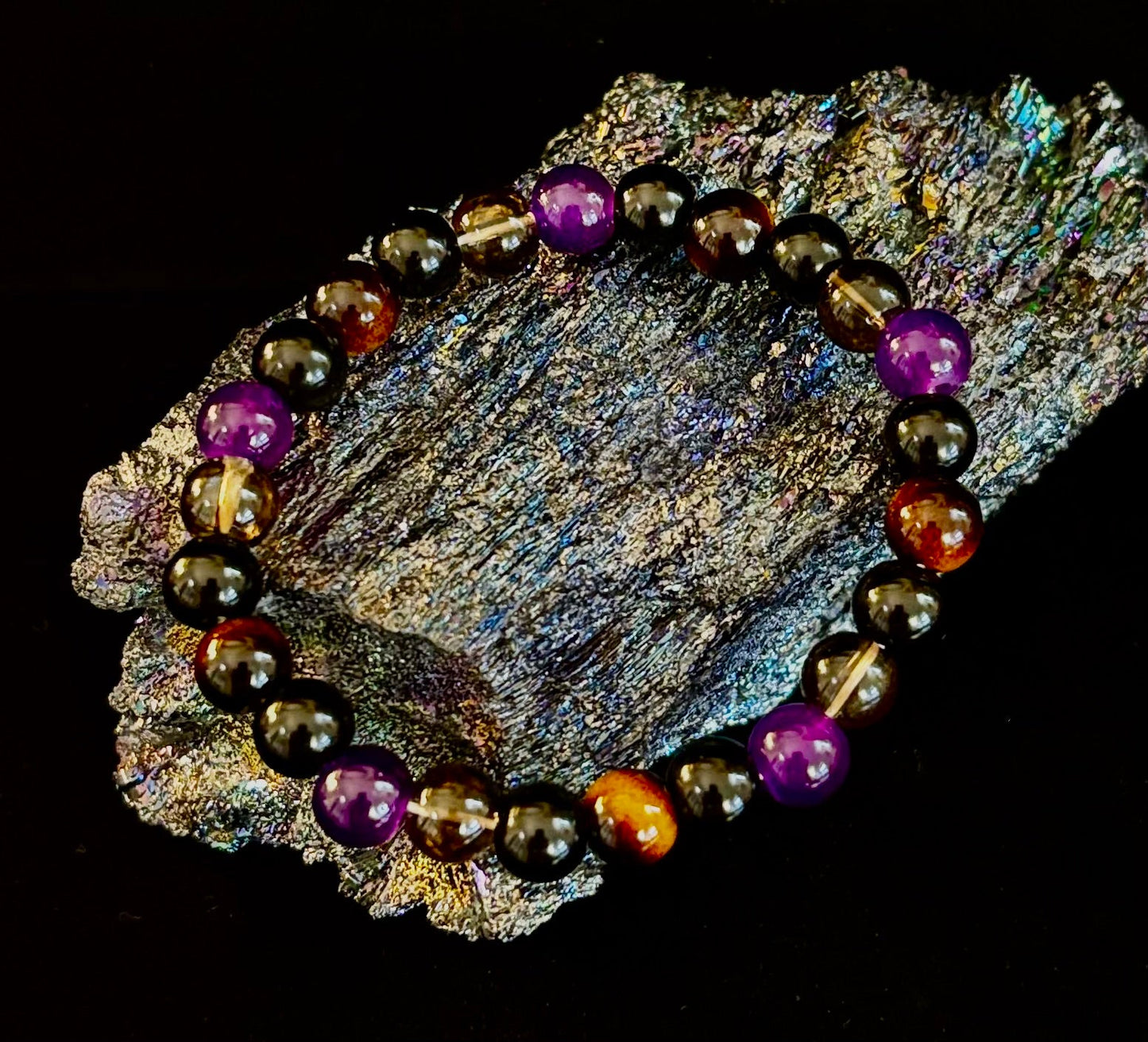 Pulsera Enfoque Tranquilo – Amatista, Ojo de Tigre y Cuarzo Ahumado