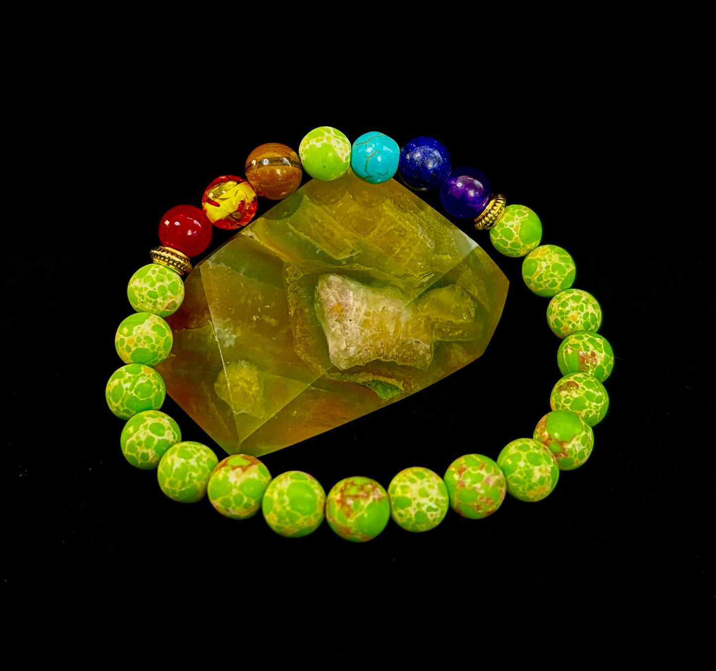 Pulsera Curativa de 7 Chakras con Jaspe Sedimentario Verde – Equilibrio, Alineación y Enraizamiento