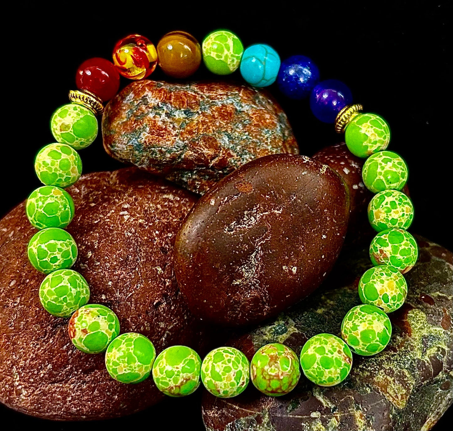 Pulsera Curativa de 7 Chakras con Jaspe Sedimentario Verde – Equilibrio, Alineación y Enraizamiento