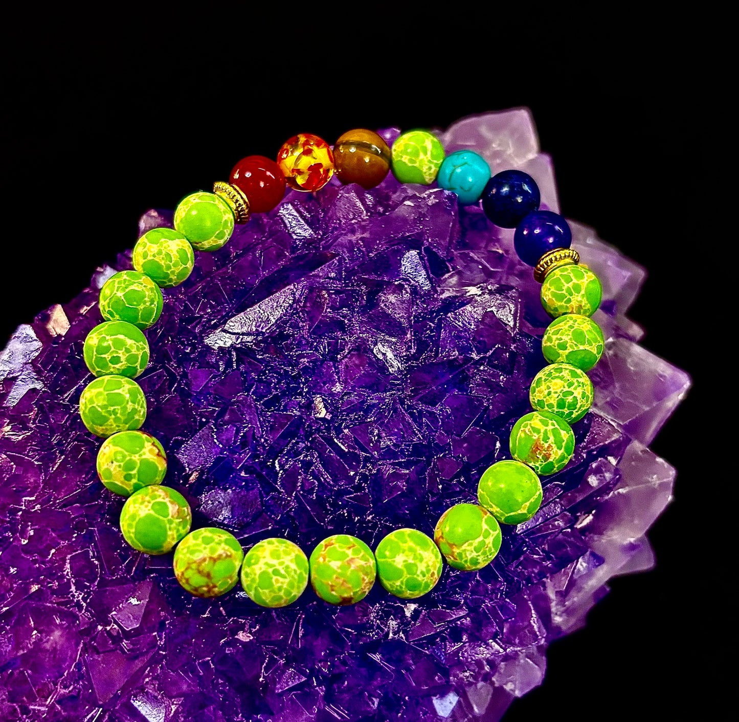 Pulsera Curativa de 7 Chakras con Jaspe Sedimentario Verde – Equilibrio, Alineación y Enraizamiento