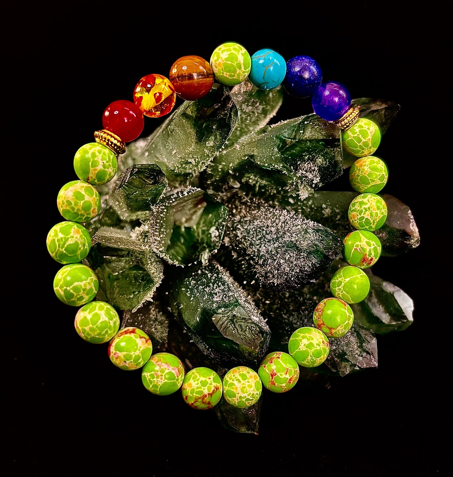Pulsera Curativa de 7 Chakras con Jaspe Sedimentario Verde – Equilibrio, Alineación y Enraizamiento