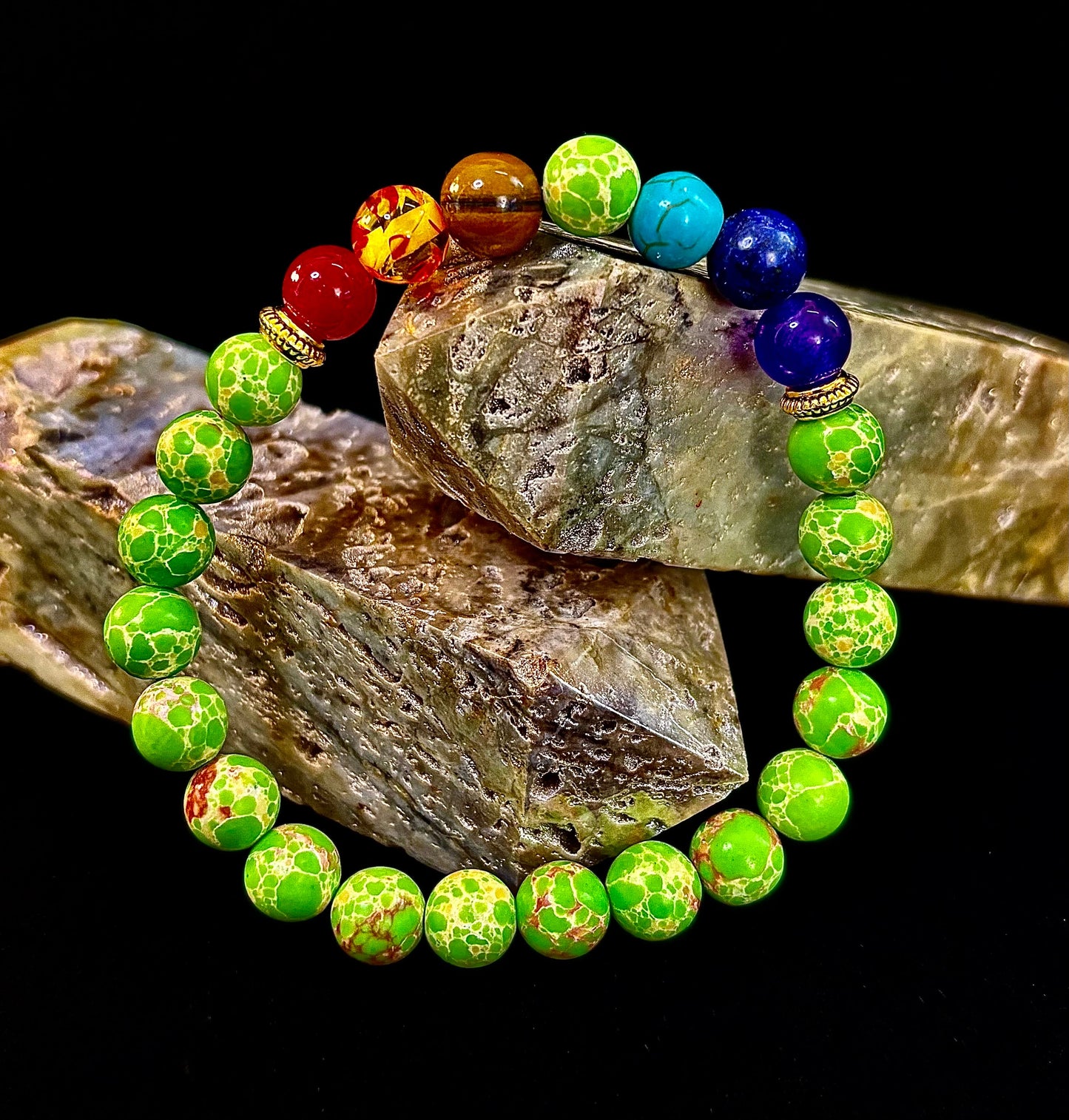 Pulsera Curativa de 7 Chakras con Jaspe Sedimentario Verde – Equilibrio, Alineación y Enraizamiento