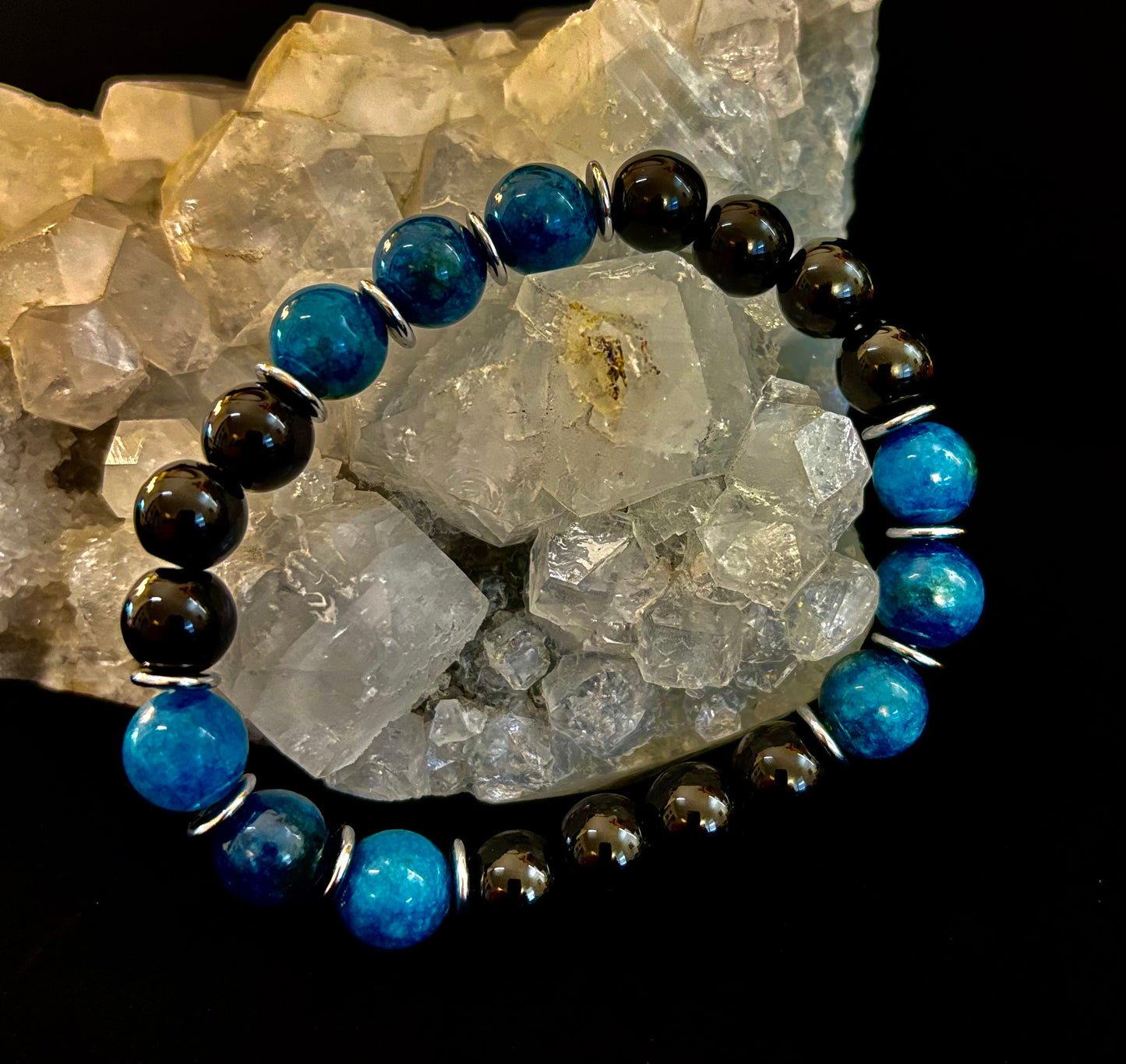 Pulsera Guardián – Pulsera Protectora de Apatita Azul y Obsidiana Negra