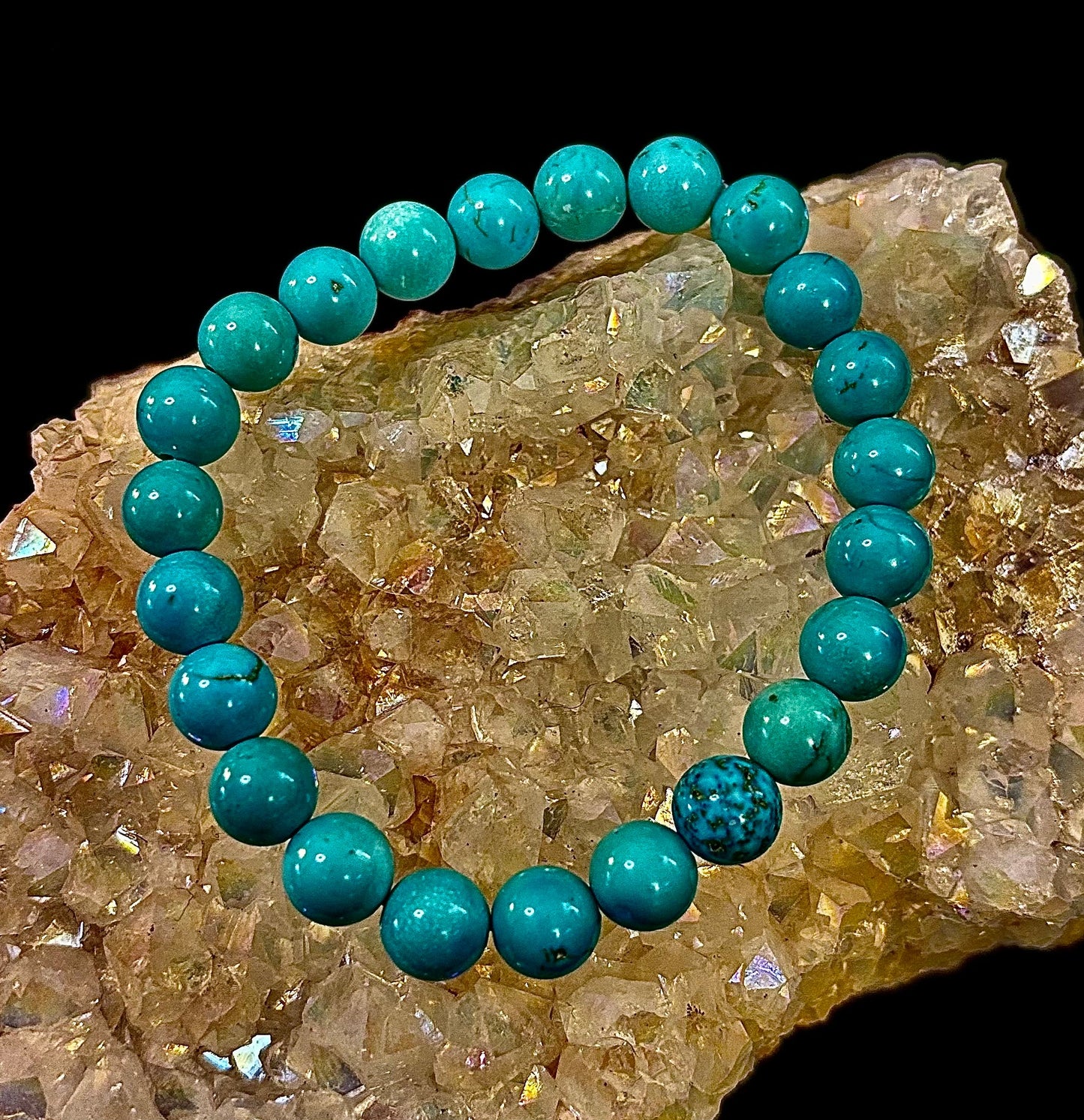 Pulsera de Cuentas de Howlita Turquesa Natural – Piedras de 8mm y 10mm para Calma y Protección (Muñecas Medianas)