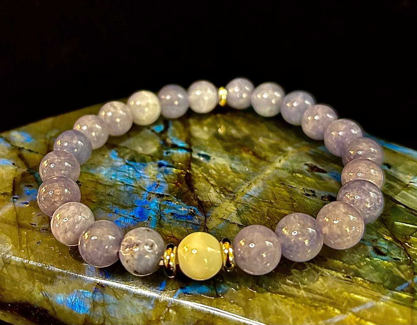 Pulsera Armonía Angelical – Angelita y Porcelana Blanca (Infusión Reiki | Muñecas Medianas)