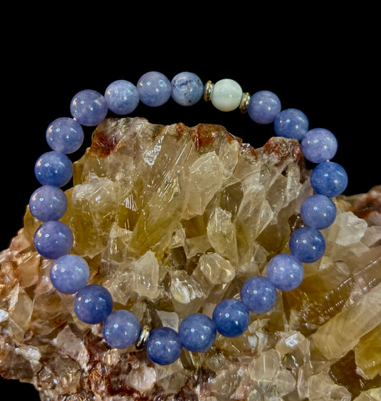 Pulsera Armonía Angelical – Angelita y Porcelana Blanca (Infusión Reiki | Muñecas Medianas)