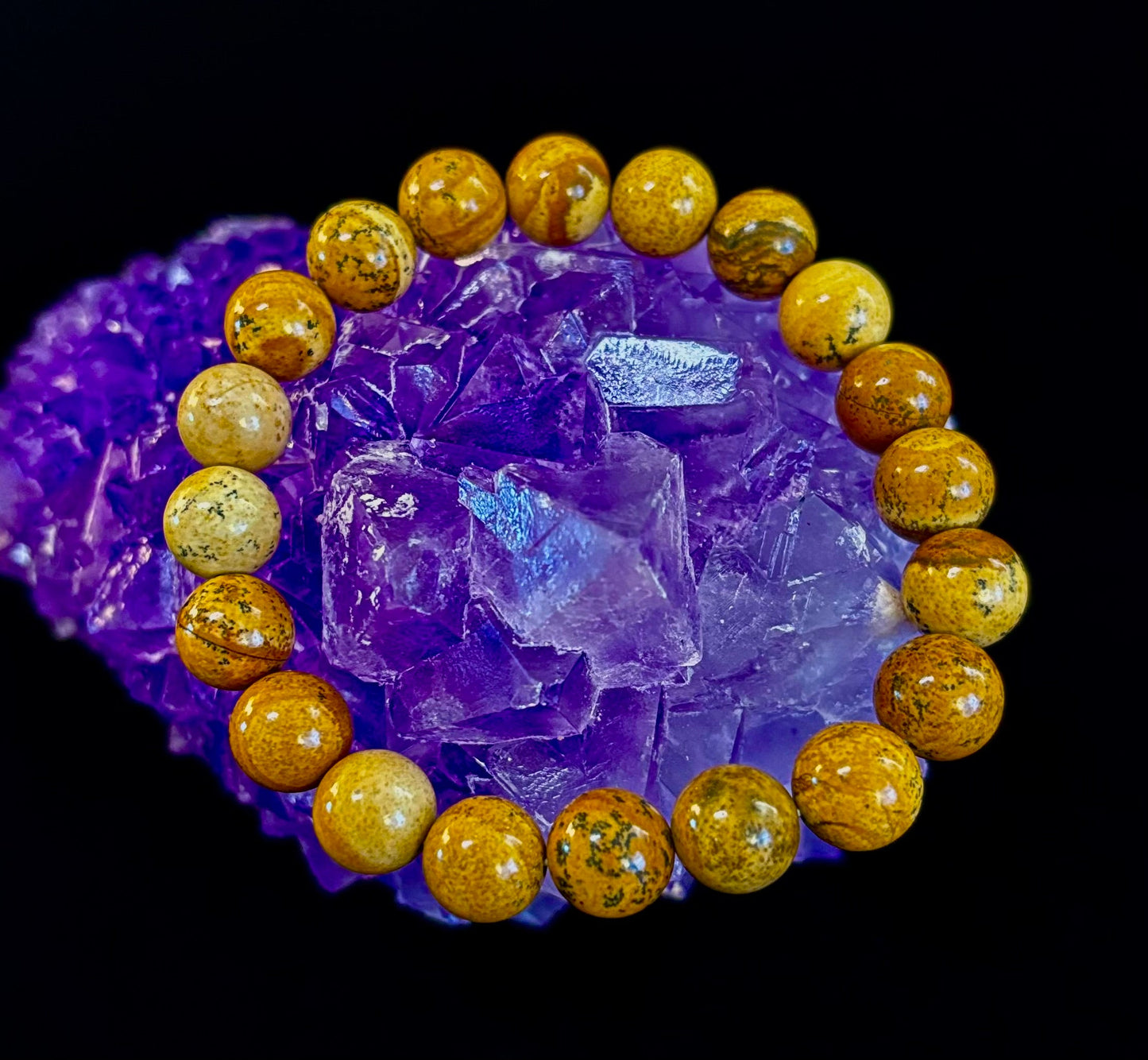 Pulsera de jaspe con imagen Viaje Terrestre – Infusión Reiki de 10mm (Muñecas Medianas-Grandes)