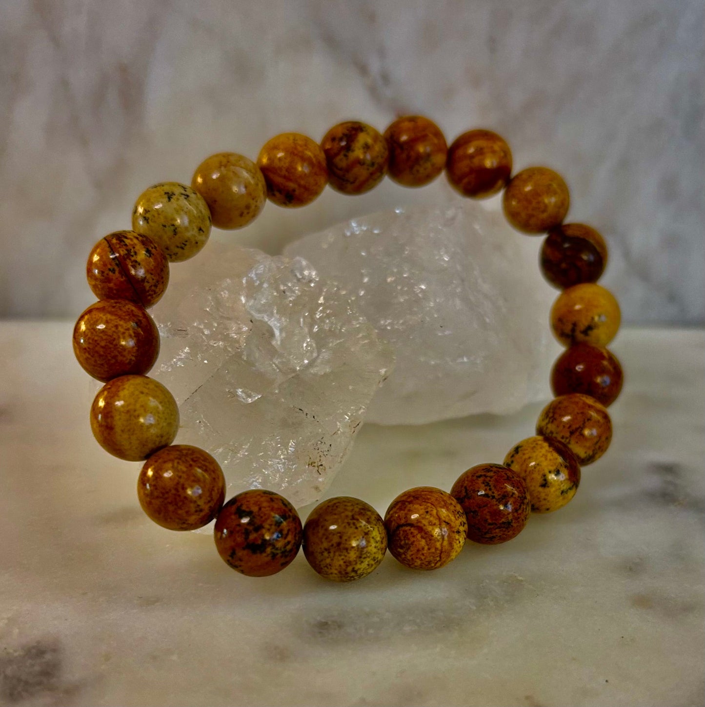 Pulsera de jaspe con imagen Viaje Terrestre – Infusión Reiki de 10mm (Muñecas Medianas-Grandes)
