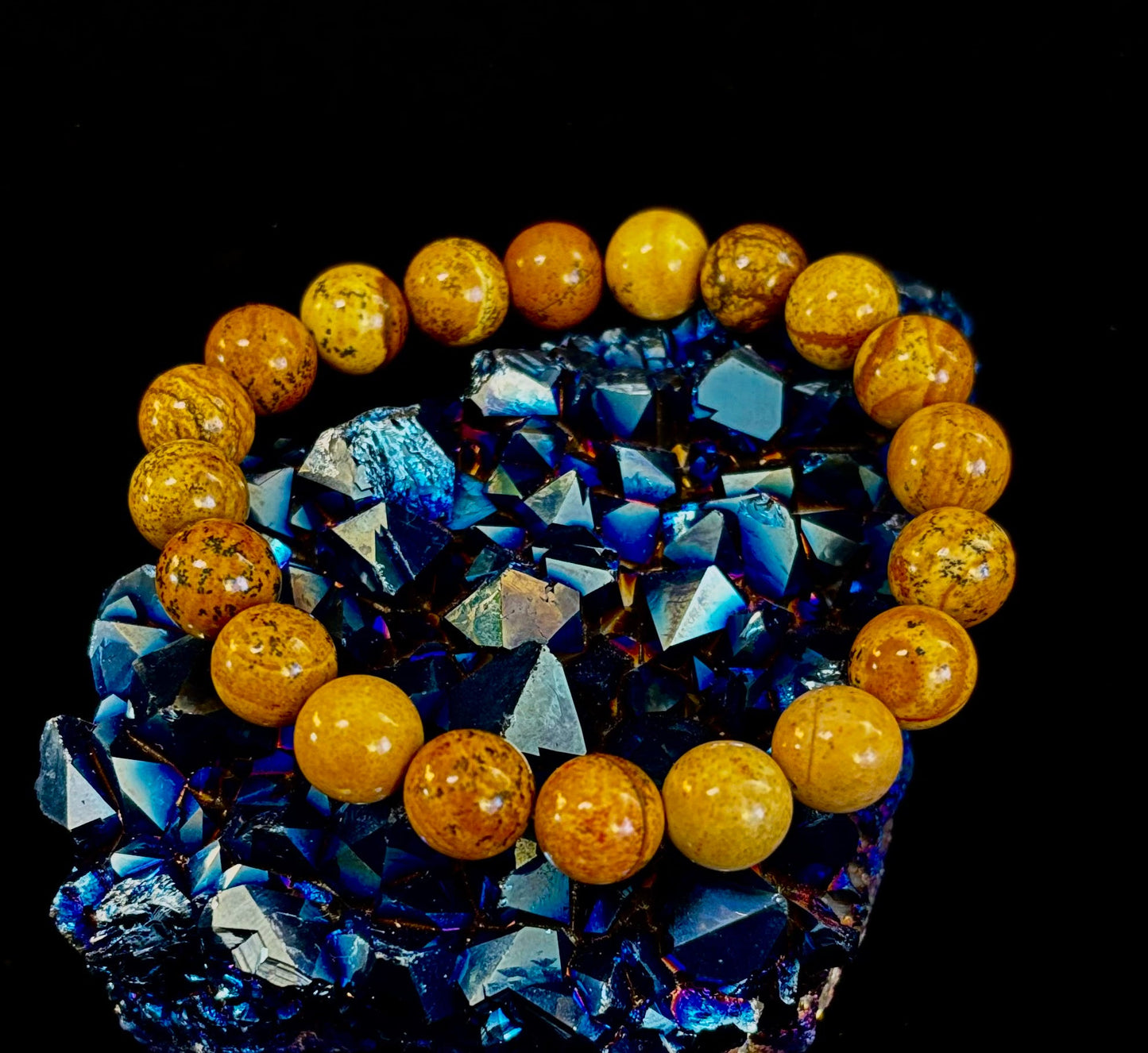 Pulsera de jaspe con imagen Viaje Terrestre – Infusión Reiki de 10mm (Muñecas Medianas-Grandes)