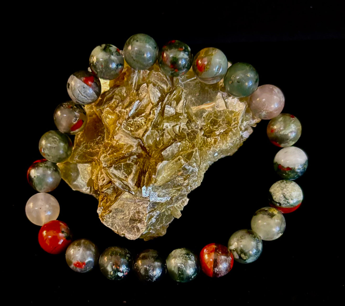 Pulsera de piedra de sangre africana - Pulsera de cuentas de coraje, fuerza y enraizamiento (8mm o 10mm)