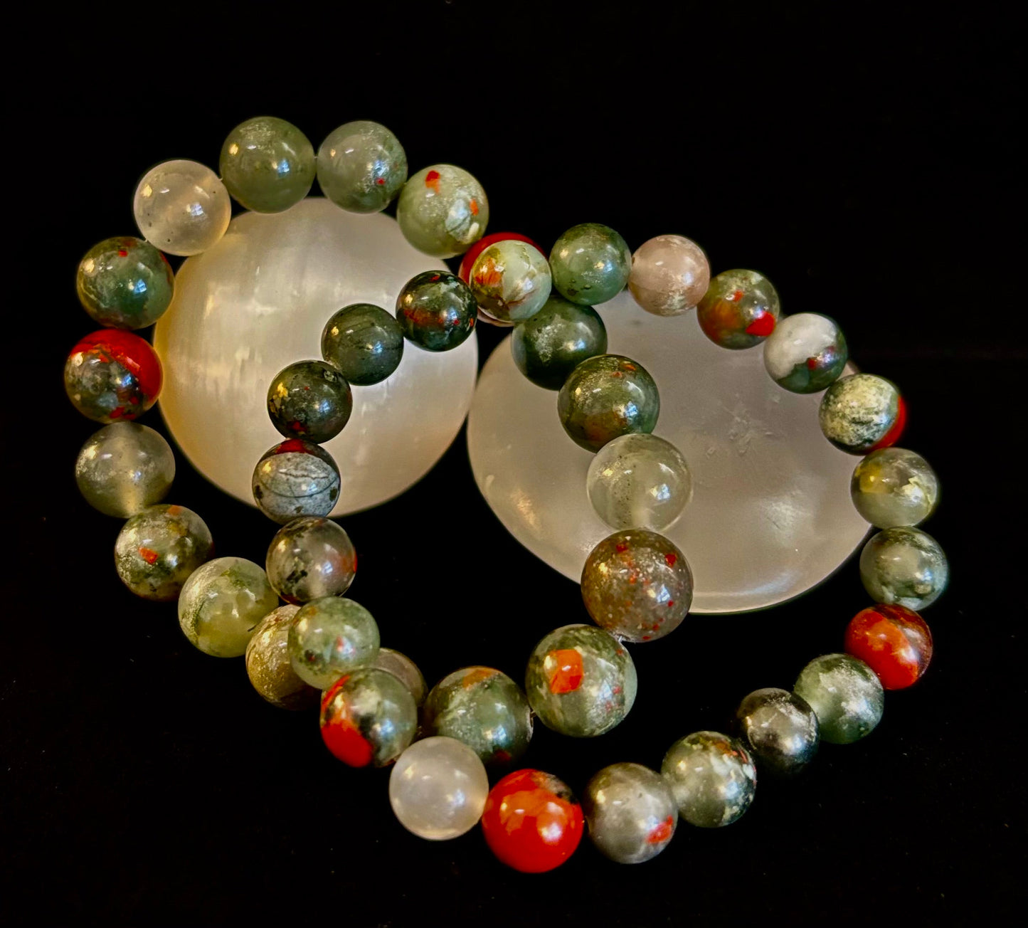 Pulsera de piedra de sangre africana - Pulsera de cuentas de coraje, fuerza y enraizamiento (8mm o 10mm)