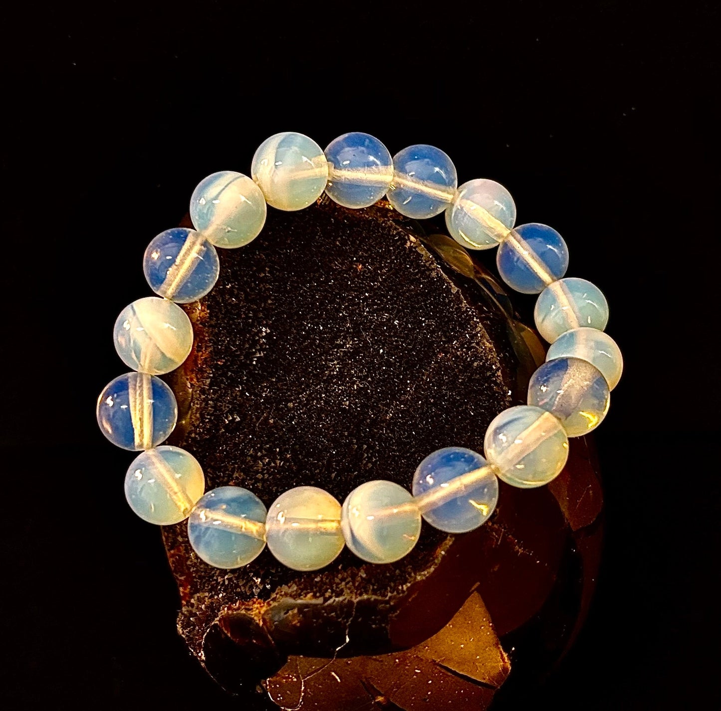 Pulsera de curación de opalita – Energía espiritual y paz interior (cuentas de 8 mm o 10 mm, dos opciones de tamaño de muñeca)