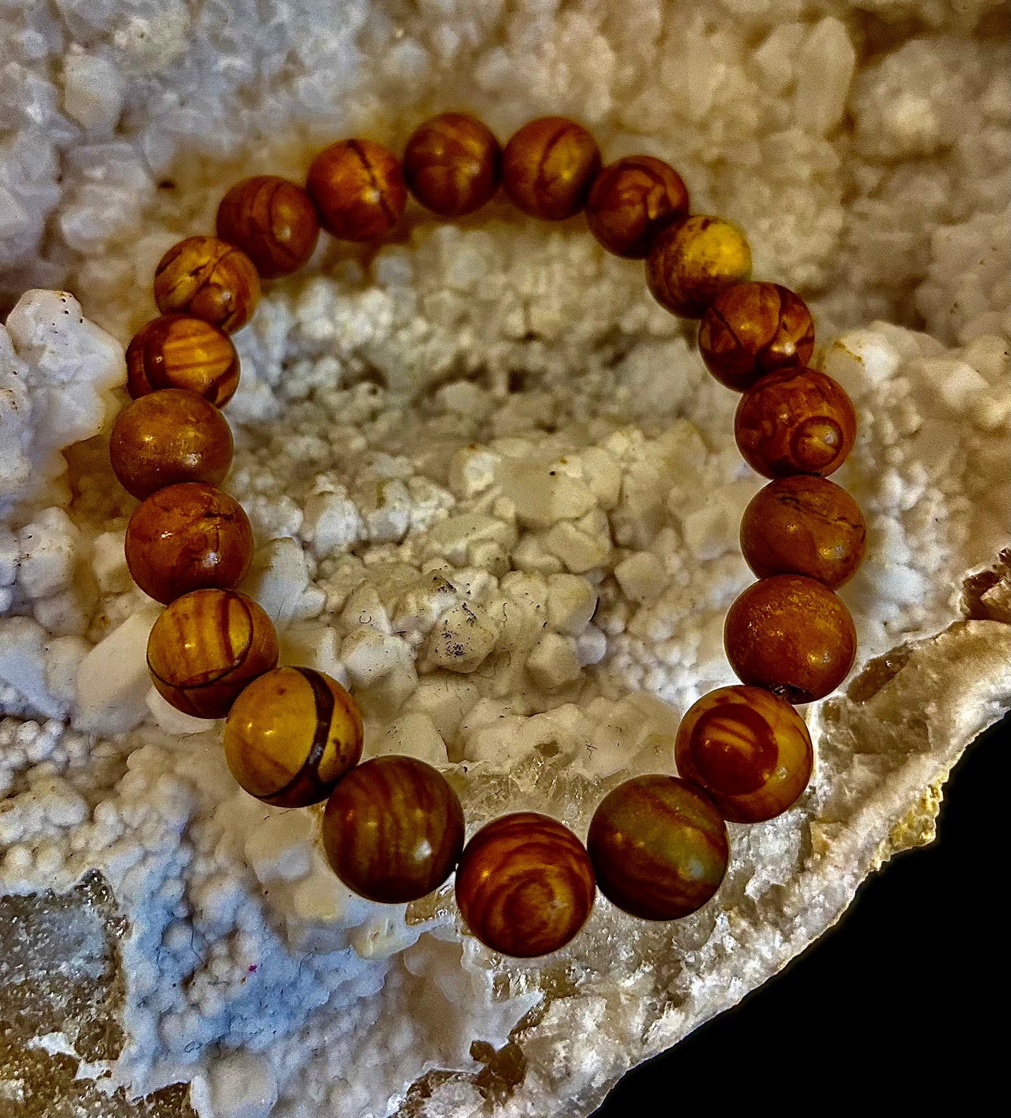 Pulsera de Ágata Encaje de Madera de 8 mm Infundida con Reiki para Conexión a Tierra y Manifestación (Muñecas Medianas-Grandes)