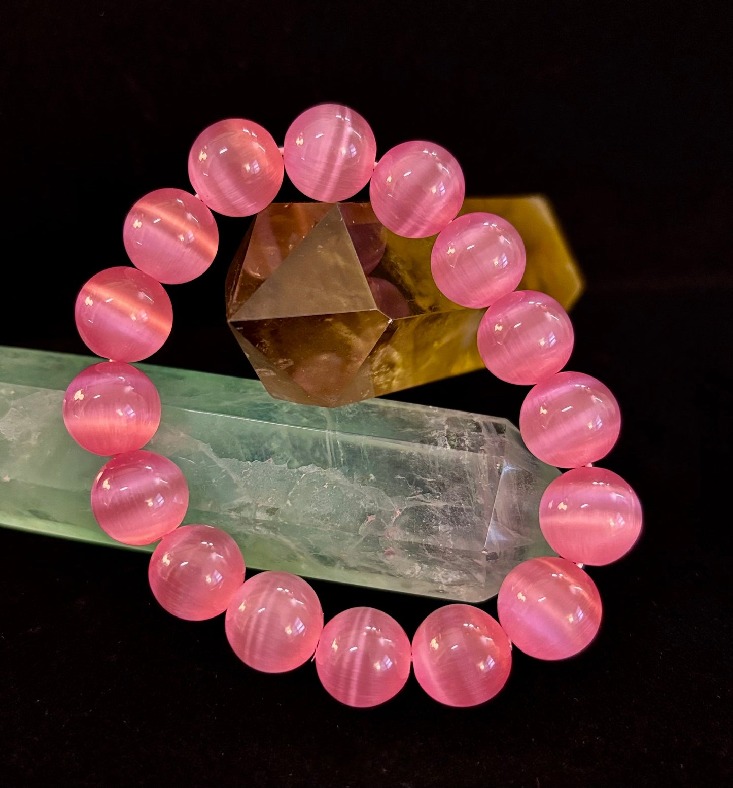 Pulsera Ojo de Gato Rosa (Cuentas de 12mm) – Pulsera Atrevida con Brillo Declarativo