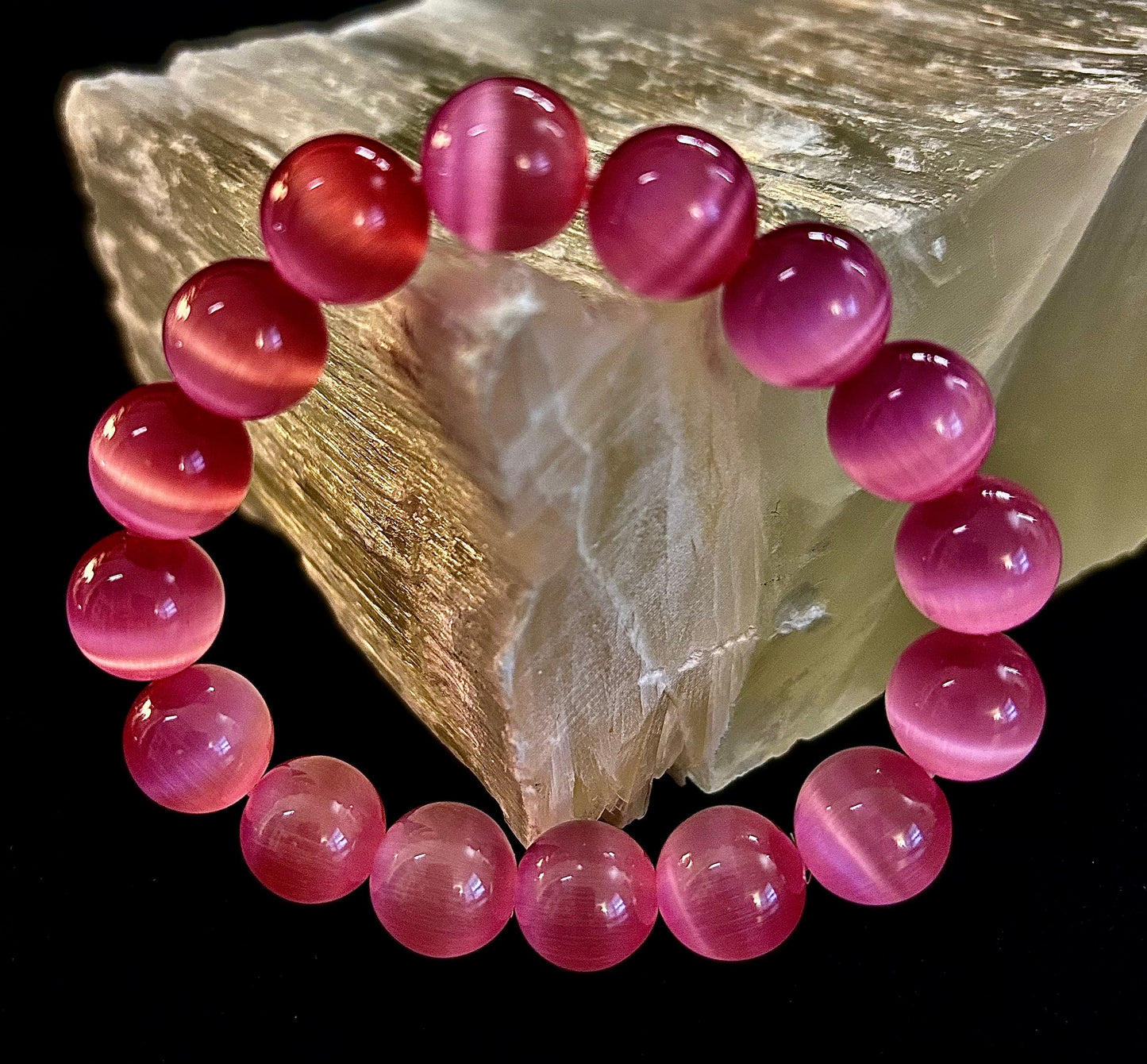 Pulsera Ojo de Gato Rosa (Cuentas de 12mm) – Pulsera Atrevida con Brillo Declarativo