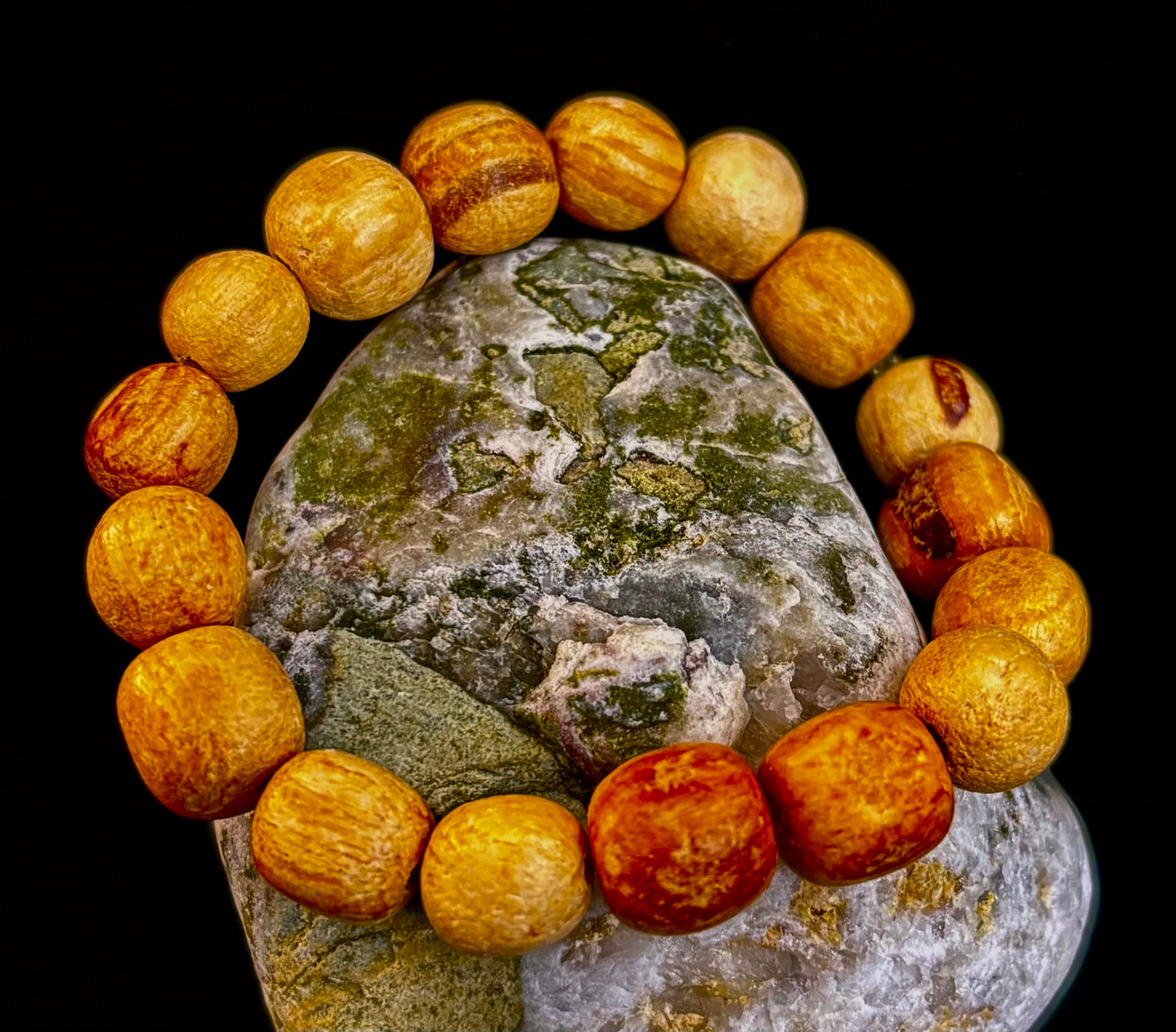 Pulsera de cuentas de Palo Santo – Energía limpiadora, calma y equilibrio enraizado
