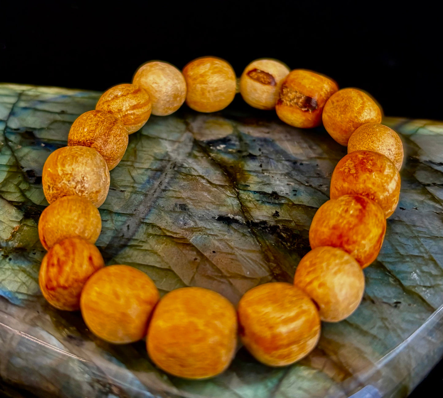 Pulsera de cuentas de Palo Santo – Energía limpiadora, calma y equilibrio enraizado
