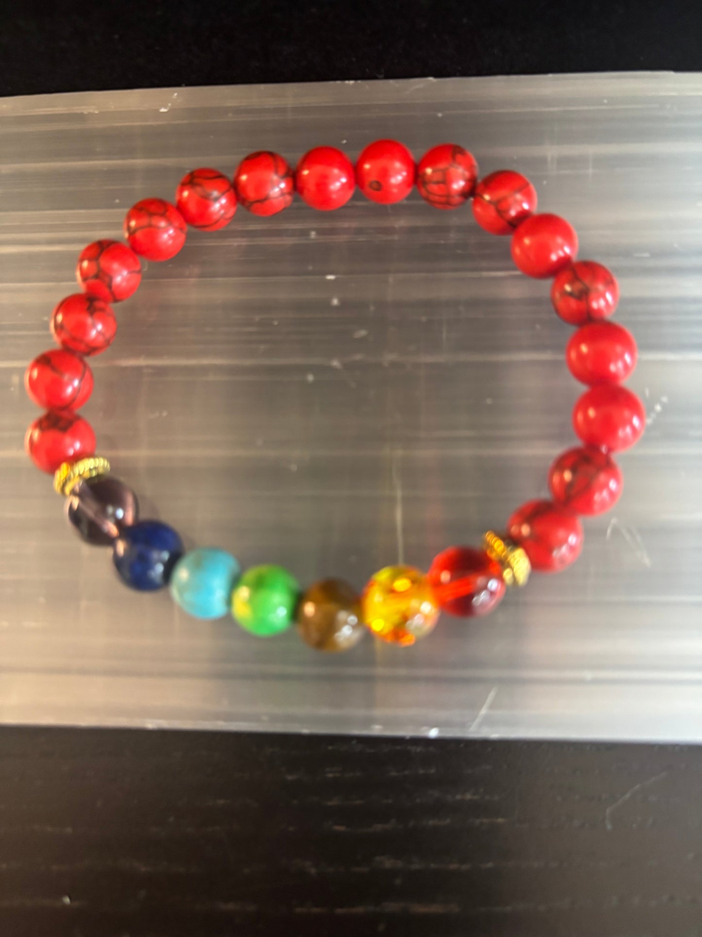 Pulsera energética de alineación de Chakras y Turquesa Roja – Cuentas de 8 mm para protección espiritual y vitalidad (muñecas medianas)