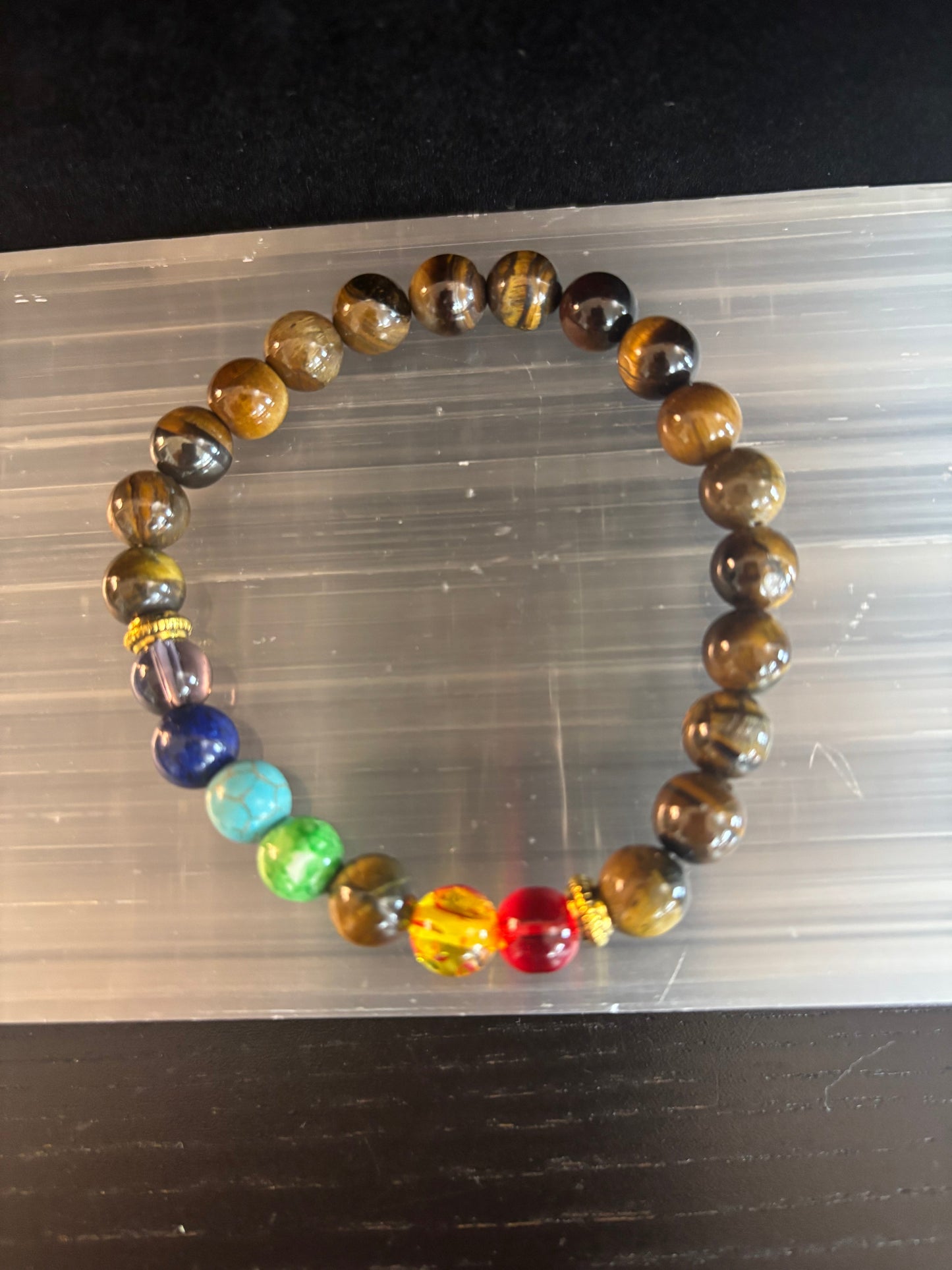 Pulsera Curativa de Ojo de Tigre para los Chakras – Fuerza, Protección y Energía Equilibrada (8mm)