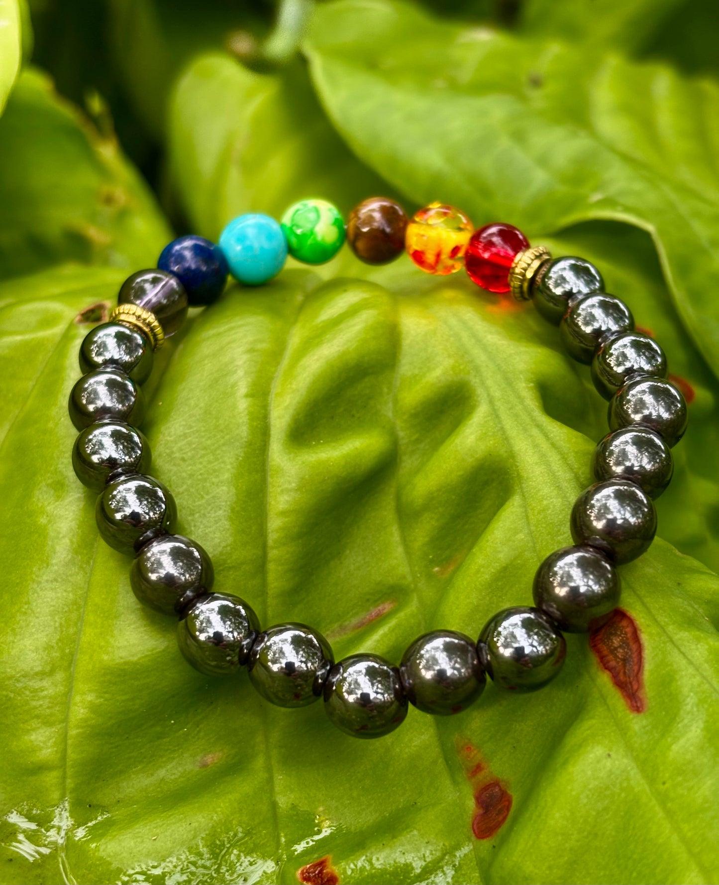 Pulsera con infusión de reiki para la curación de los chakras con hematita - Enraizamiento, protección y equilibrio