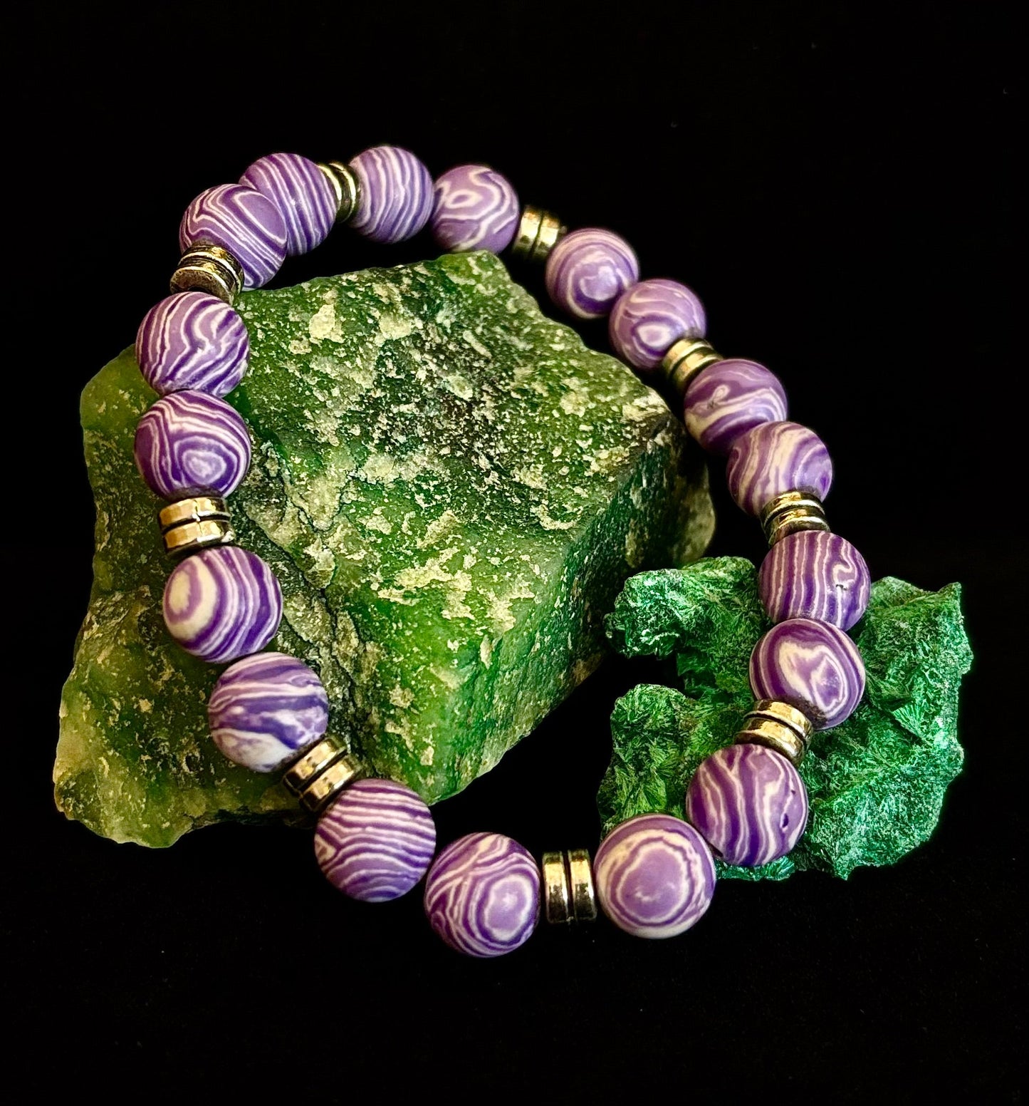 Pulsera Artesanal de Malaquita Morada - 8"-8.5" - Para Muñecas Grandes y Extra Grandes