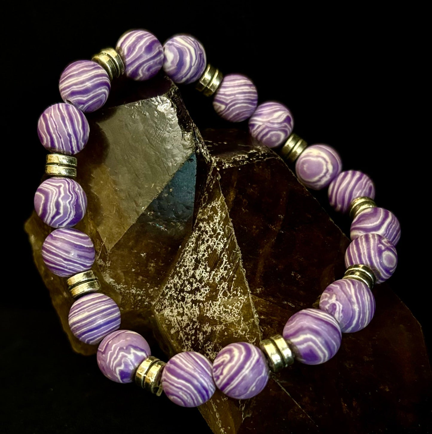 Pulsera Artesanal de Malaquita Morada - 8"-8.5" - Para Muñecas Grandes y Extra Grandes