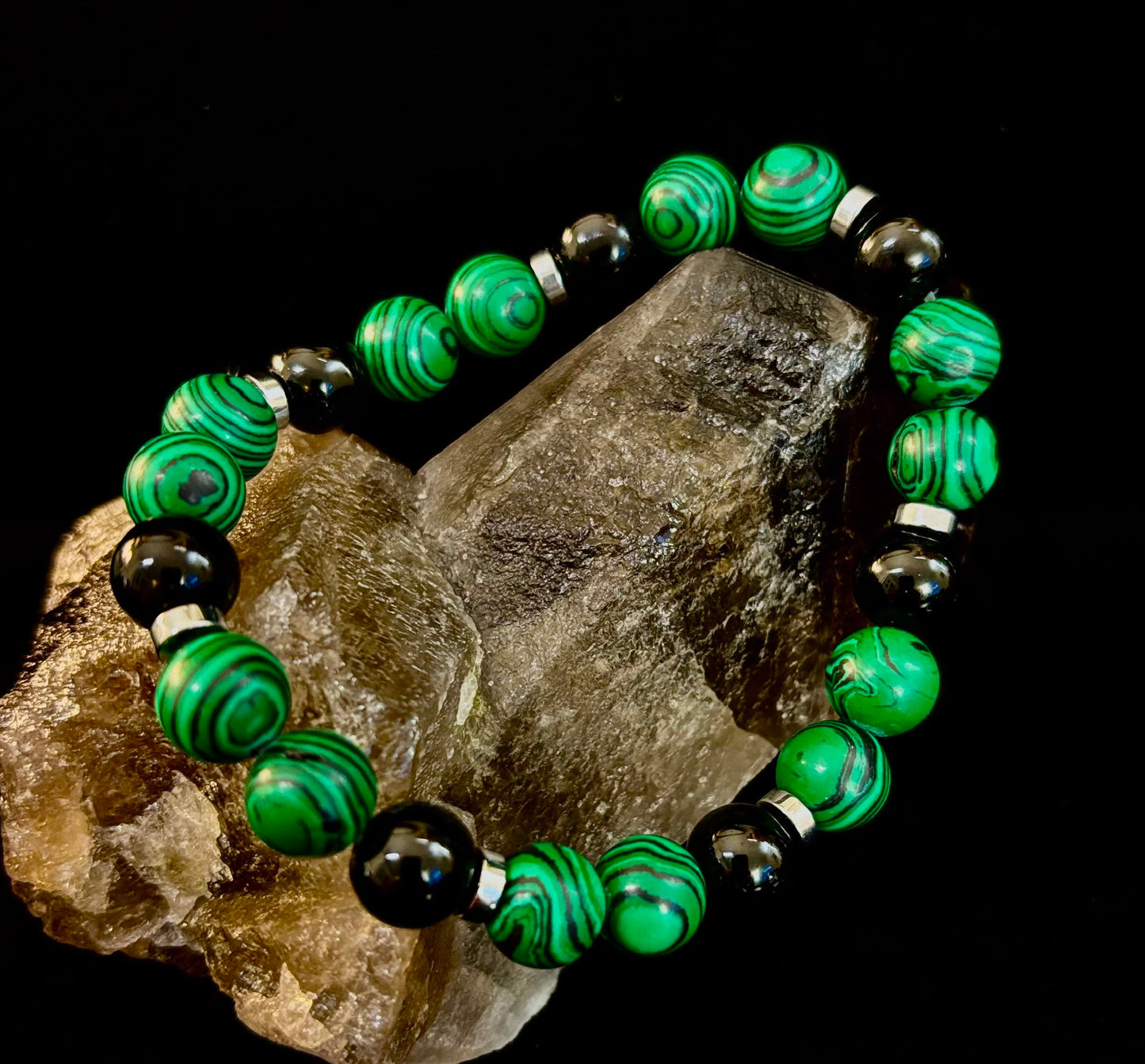 Malaquita verde intenso y ónix negro (7.5" - 8.5") Muñecas grandes y extragrandes