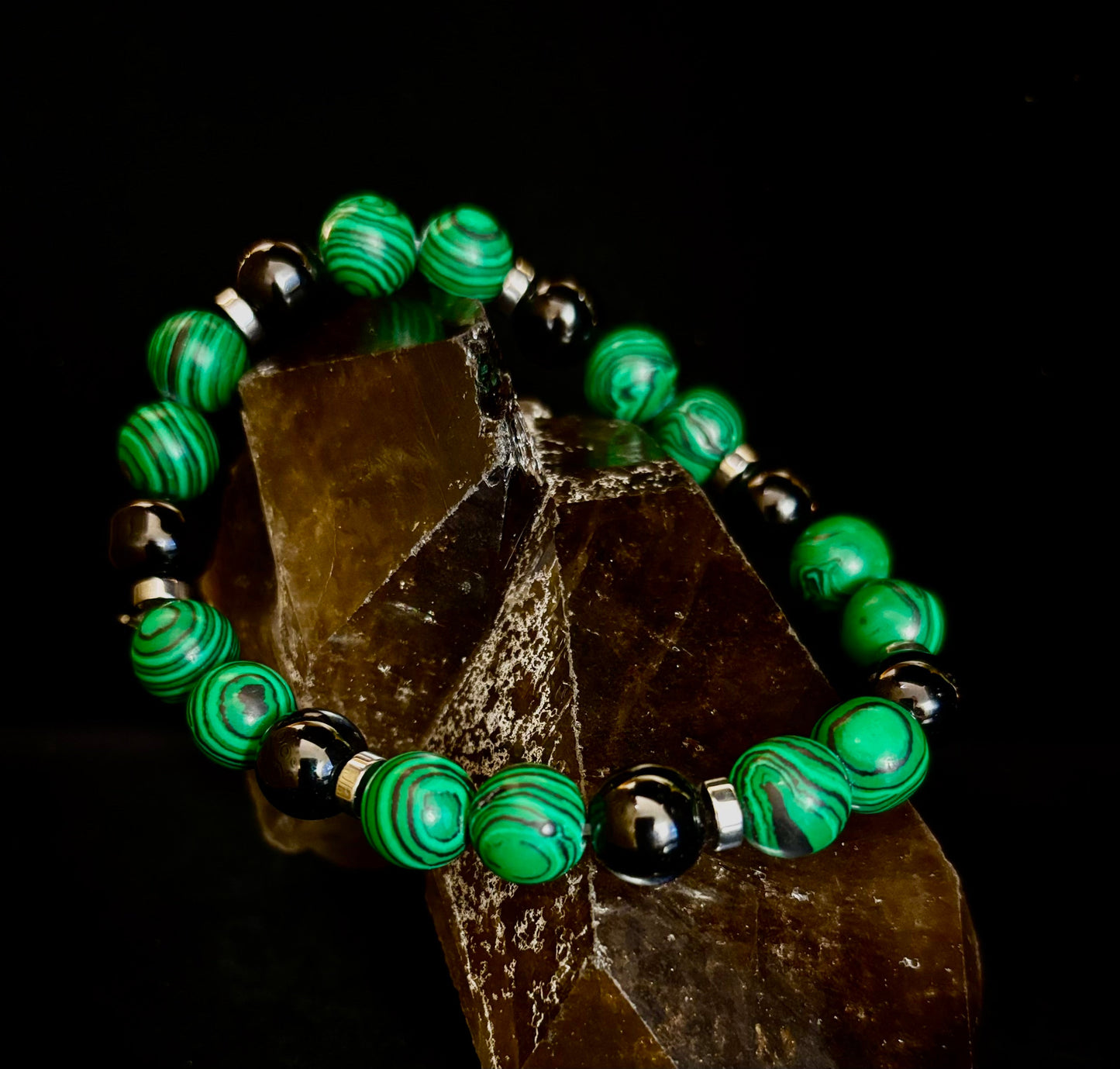 Malaquita verde intenso y ónix negro (7.5" - 8.5") Muñecas grandes y extragrandes