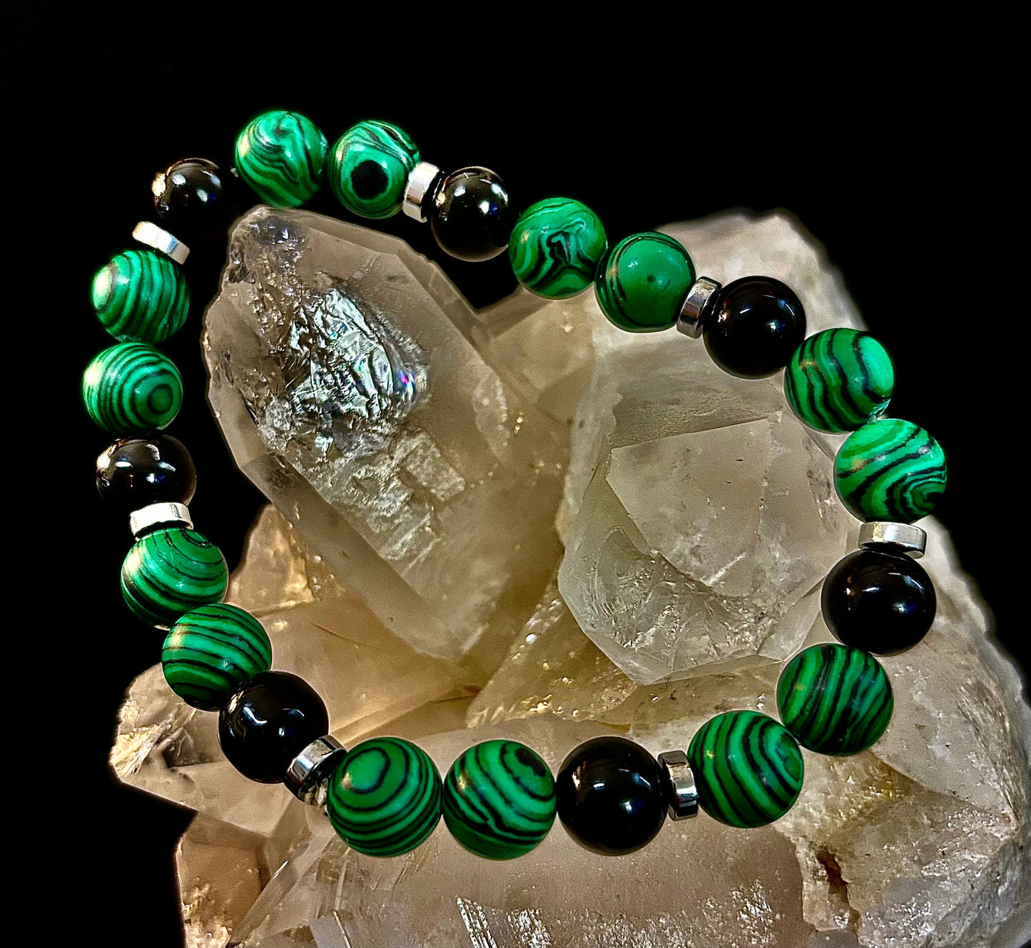 Malaquita verde intenso y ónix negro (7.5" - 8.5") Muñecas grandes y extragrandes