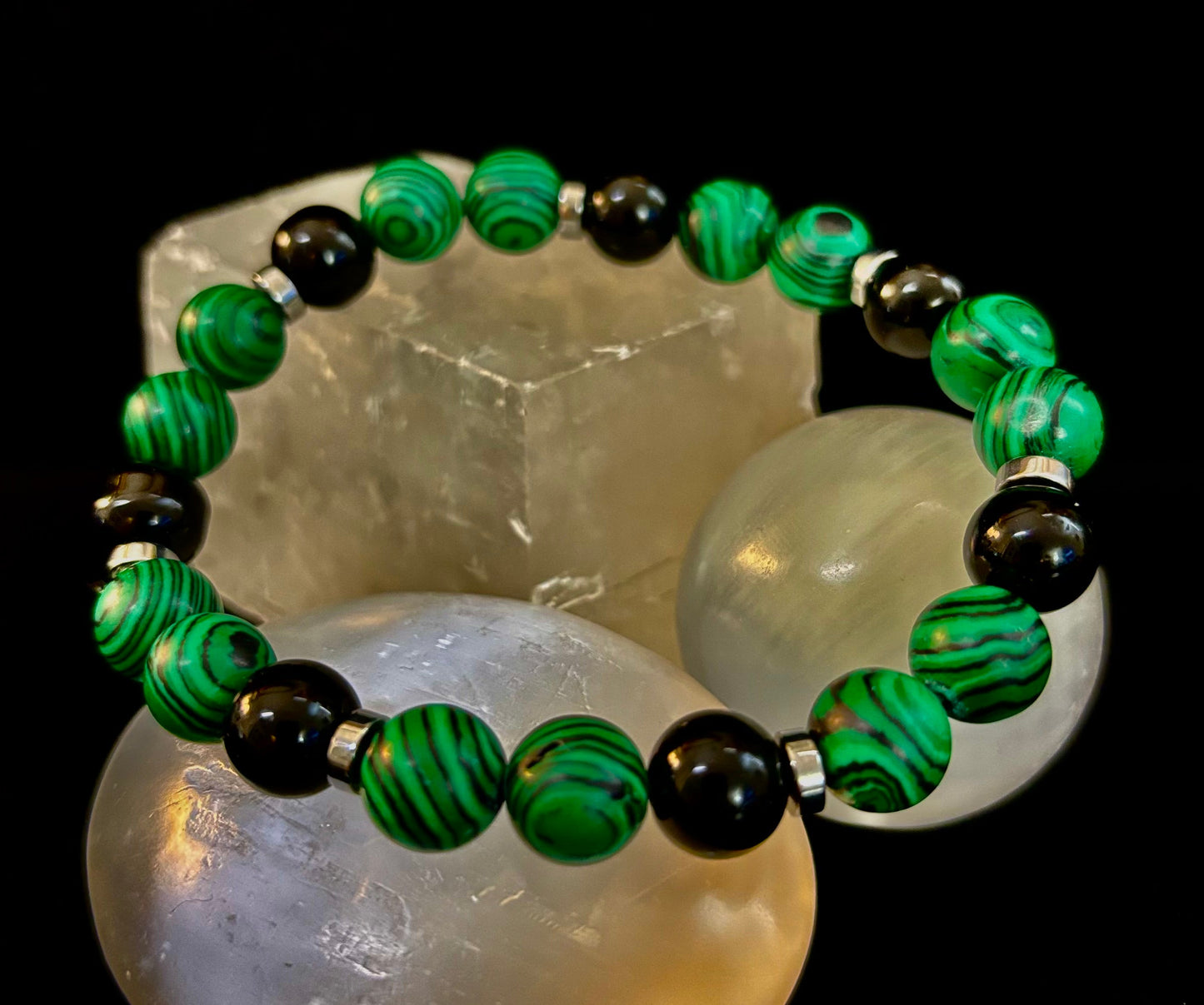 Malaquita verde intenso y ónix negro (7.5" - 8.5") Muñecas grandes y extragrandes