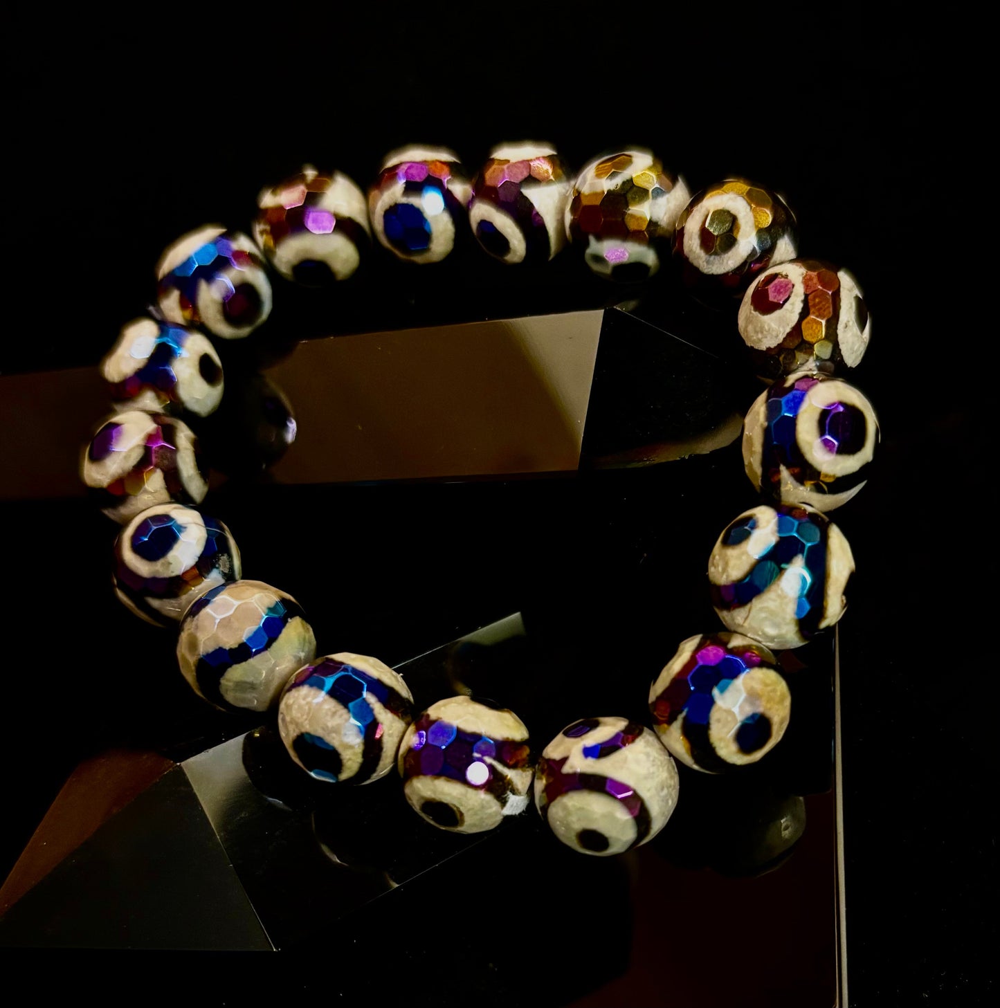Pulsera de ojo turco de ágata mexicana — Pulsera de cuentas de ágata natural extraída de la tierra inspirada en Puerto Vallarta (12 mm, para muñecas medianas a grandes)