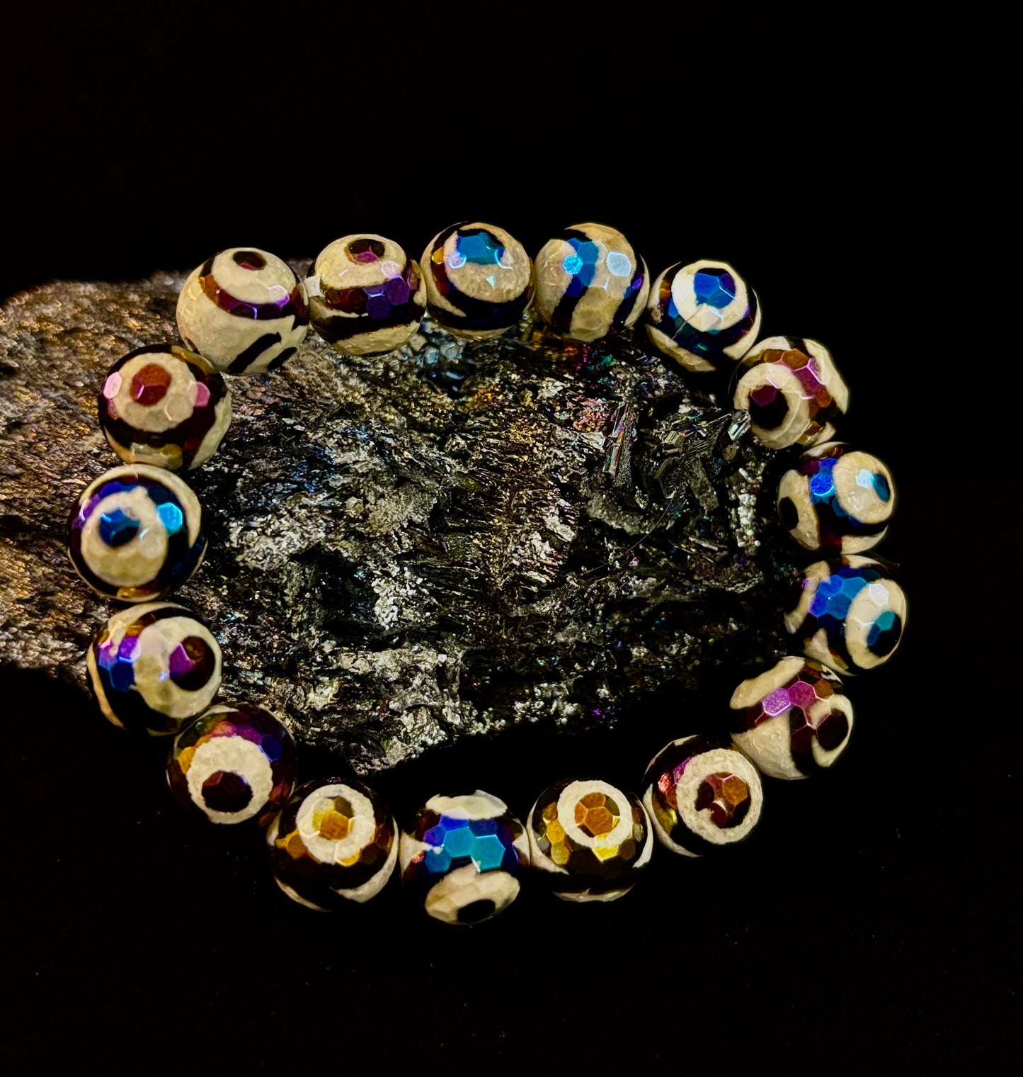 Pulsera de ojo turco de ágata mexicana — Pulsera de cuentas de ágata natural extraída de la tierra inspirada en Puerto Vallarta (12 mm, para muñecas medianas a grandes)