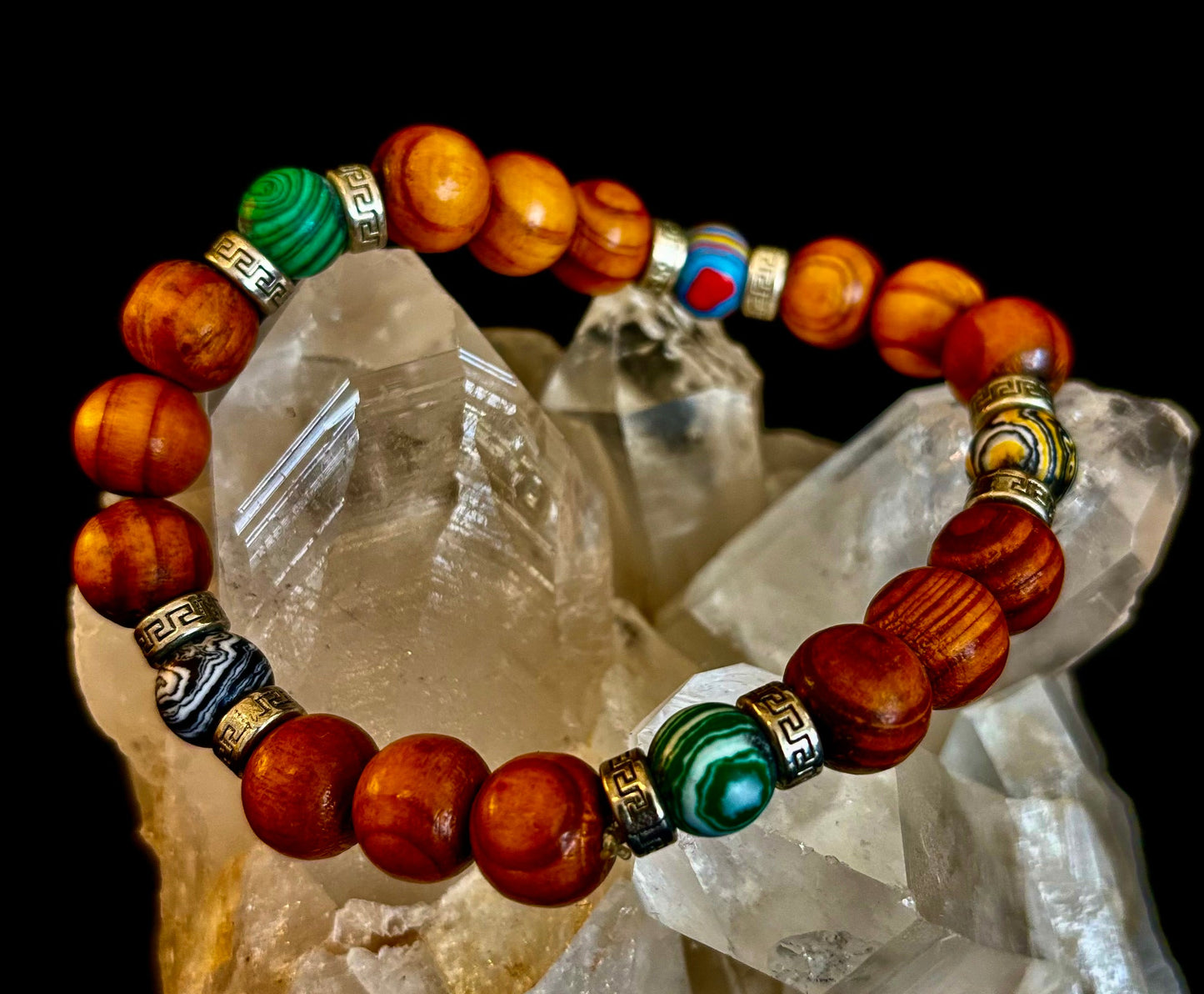 Madera de Palma de Coco con Piedras Naturales Mixtas (Muñecas XL de 8.5"-9.5")