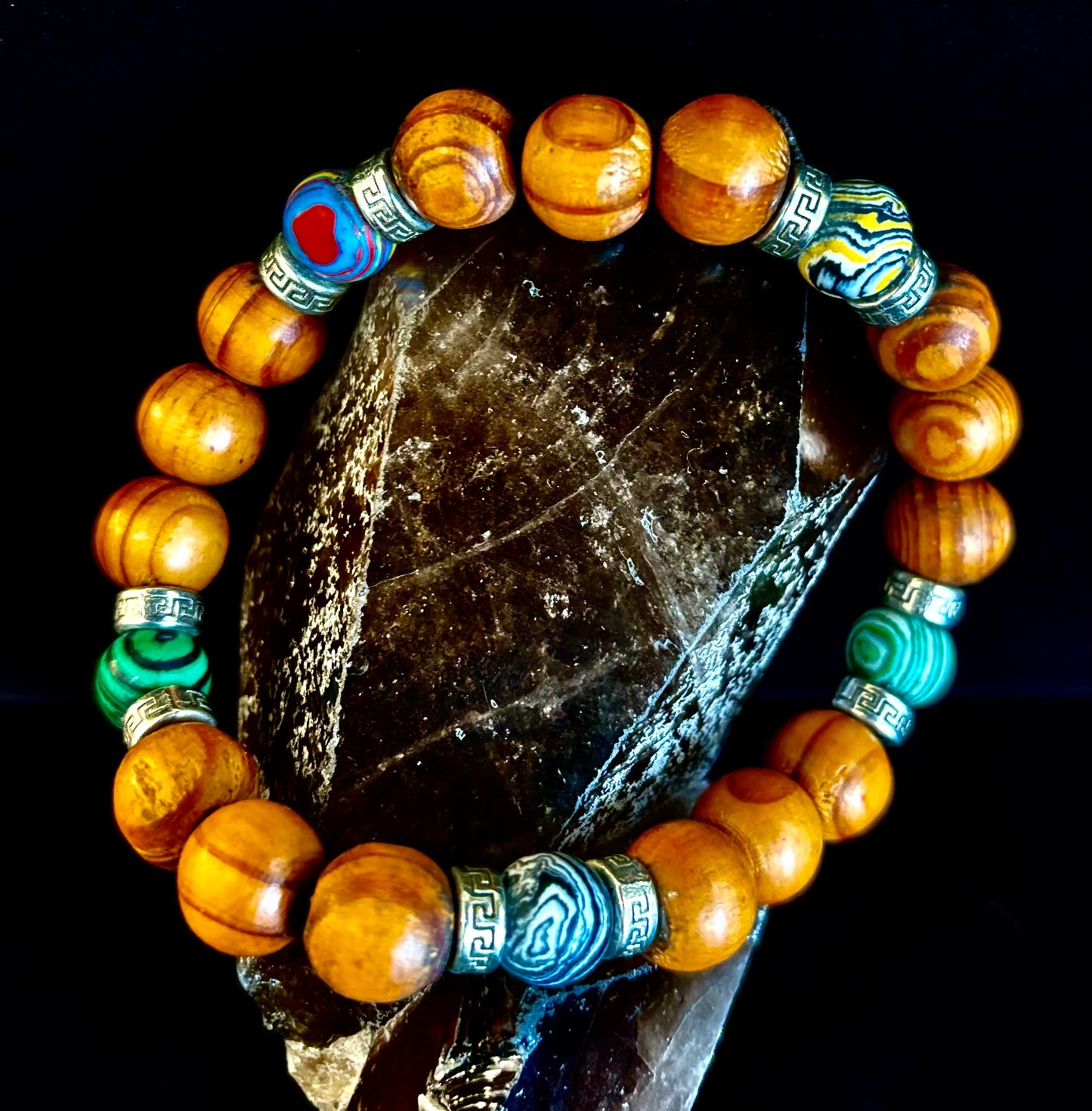 Madera de Palma de Coco con Piedras Naturales Mixtas (Muñecas XL de 8.5"-9.5")