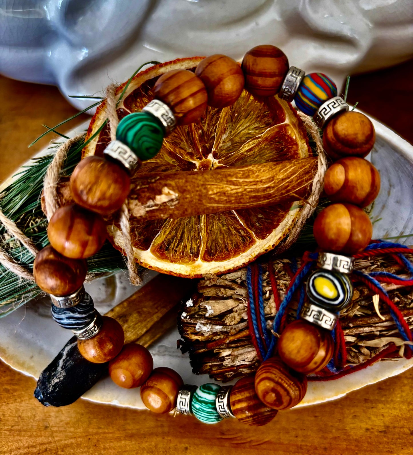 Madera de Palma de Coco con Piedras Naturales Mixtas (Muñecas XL de 8.5"-9.5")