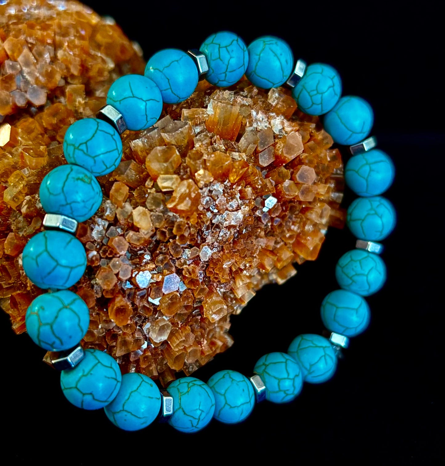 Pulsera de Howlita Turquesa con Separadores de Plata — Hecha a Mano en Puerto Vallarta — Pulsera Elástica de Piedra Natural Calmante (6.75"–7.5" Muñecas Medianas a Grandes)