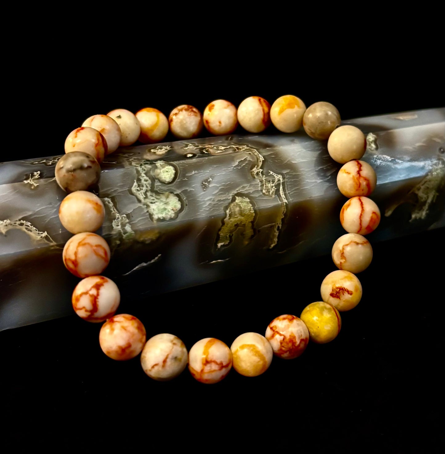 Pulsera de jaspe veteado rojo — Pulsera elástica de jaspe natural curativo para fuerza y enraizamiento