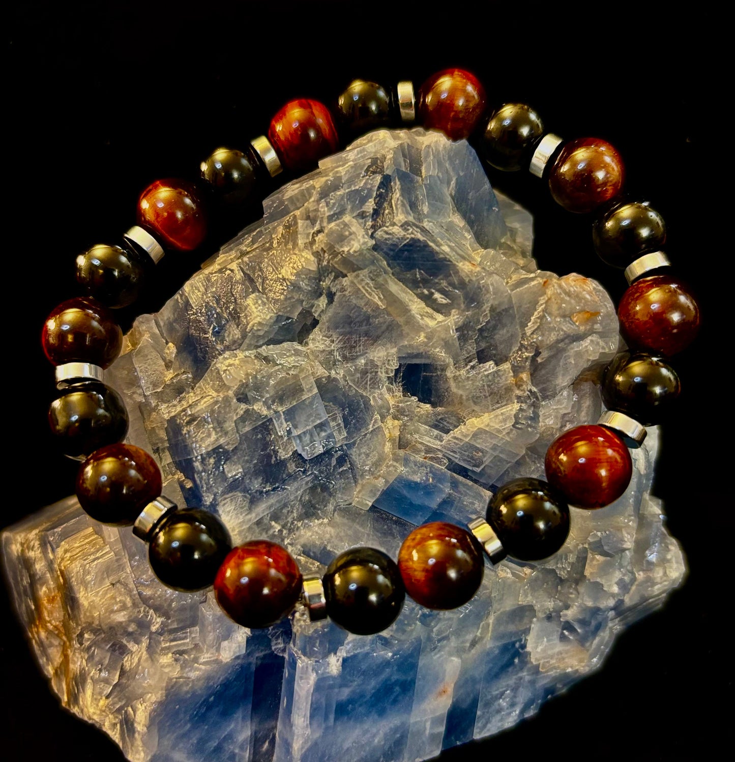 Pulsera energética Ojo de Tigre y Ónix Negro — Hecha a mano en Puerto Vallarta, México — Pulsera de piedras de protección y confianza para muñecas grandes