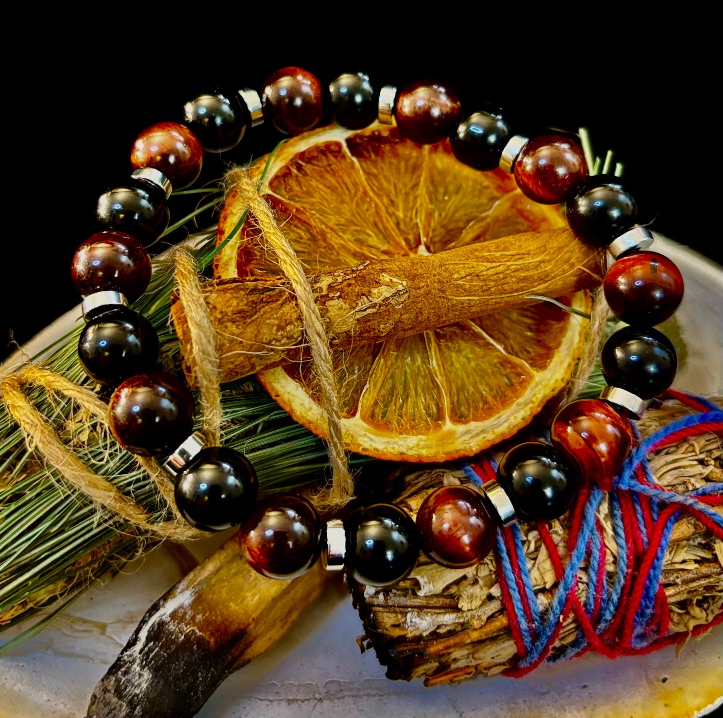 Pulsera energética Ojo de Tigre y Ónix Negro — Hecha a mano en Puerto Vallarta, México — Pulsera de piedras de protección y confianza para muñecas grandes