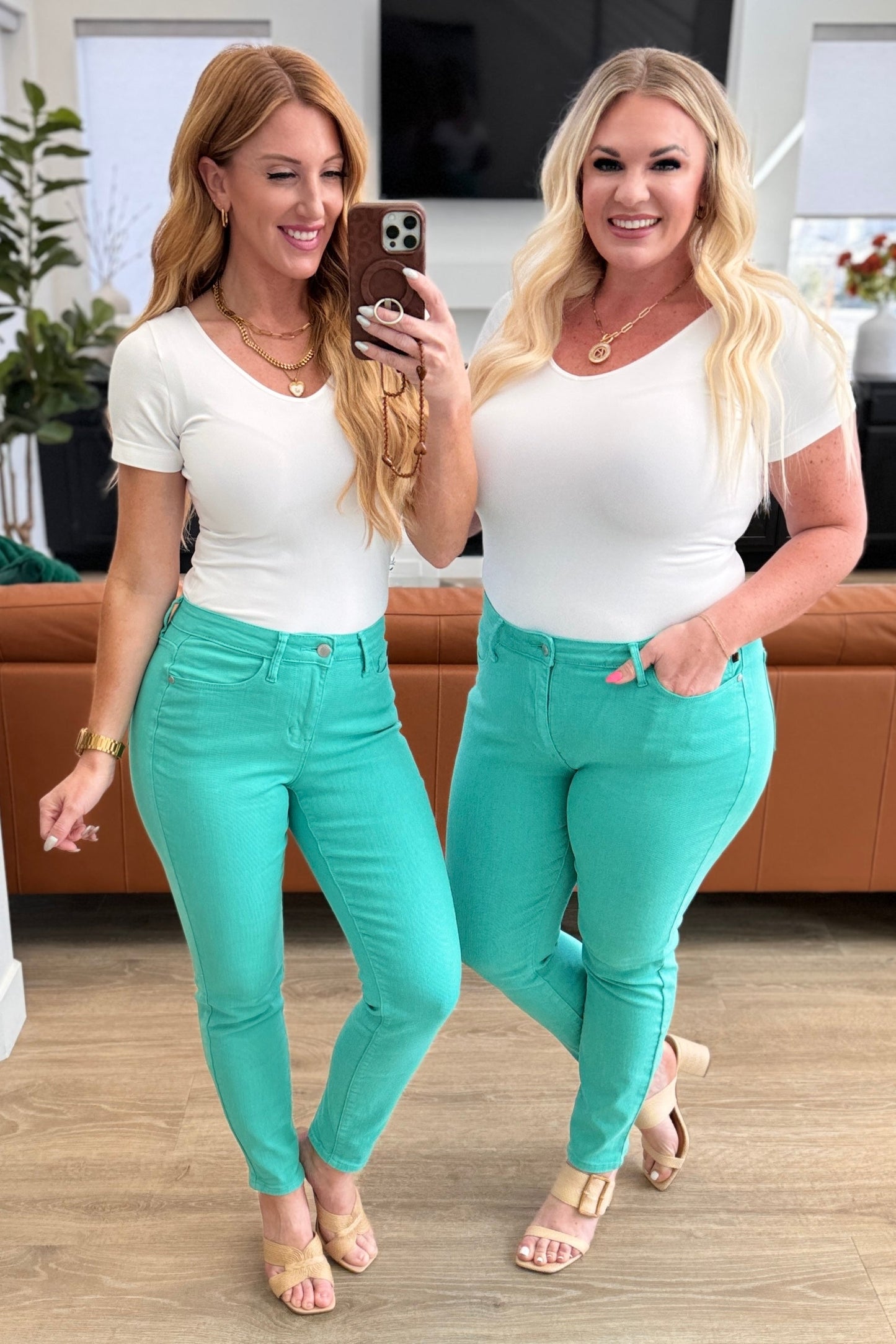 Bridgette Jeans Slim de Tiro Alto Teñidos en Prenda Color Aguamarina