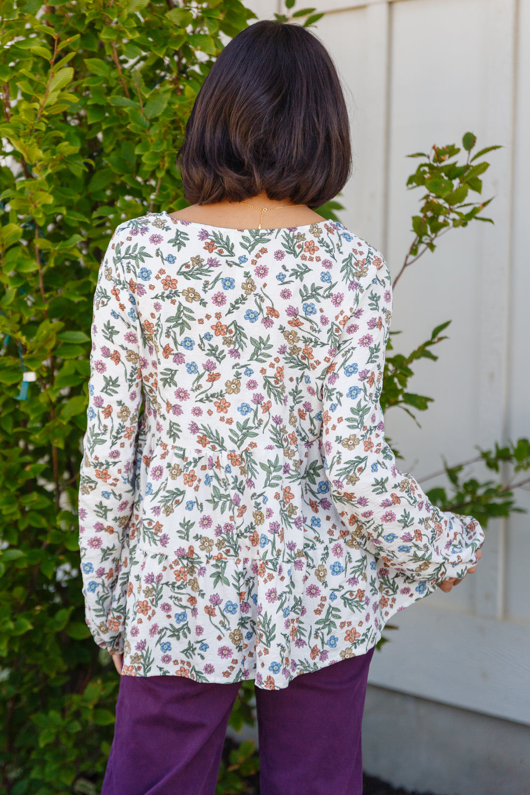 Blusa floral de cuello en V I Think I Can